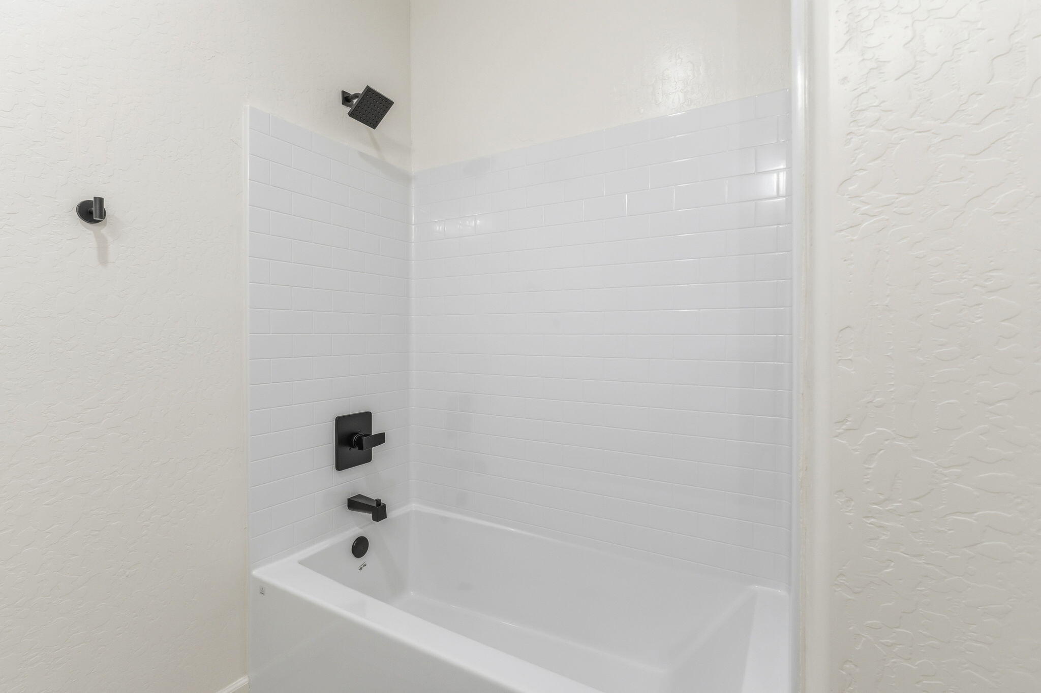 3441 E Douglas Ave, Visalia, CA 93292