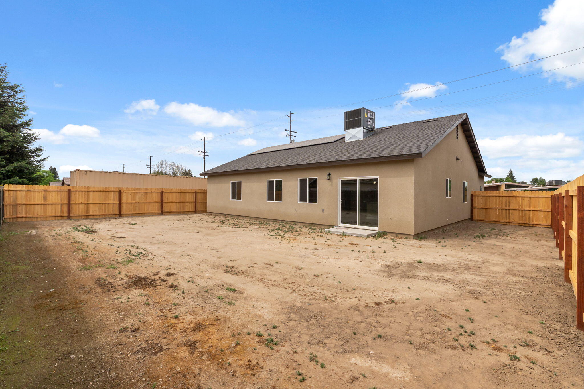 3441 E Douglas Ave, Visalia, CA 93292