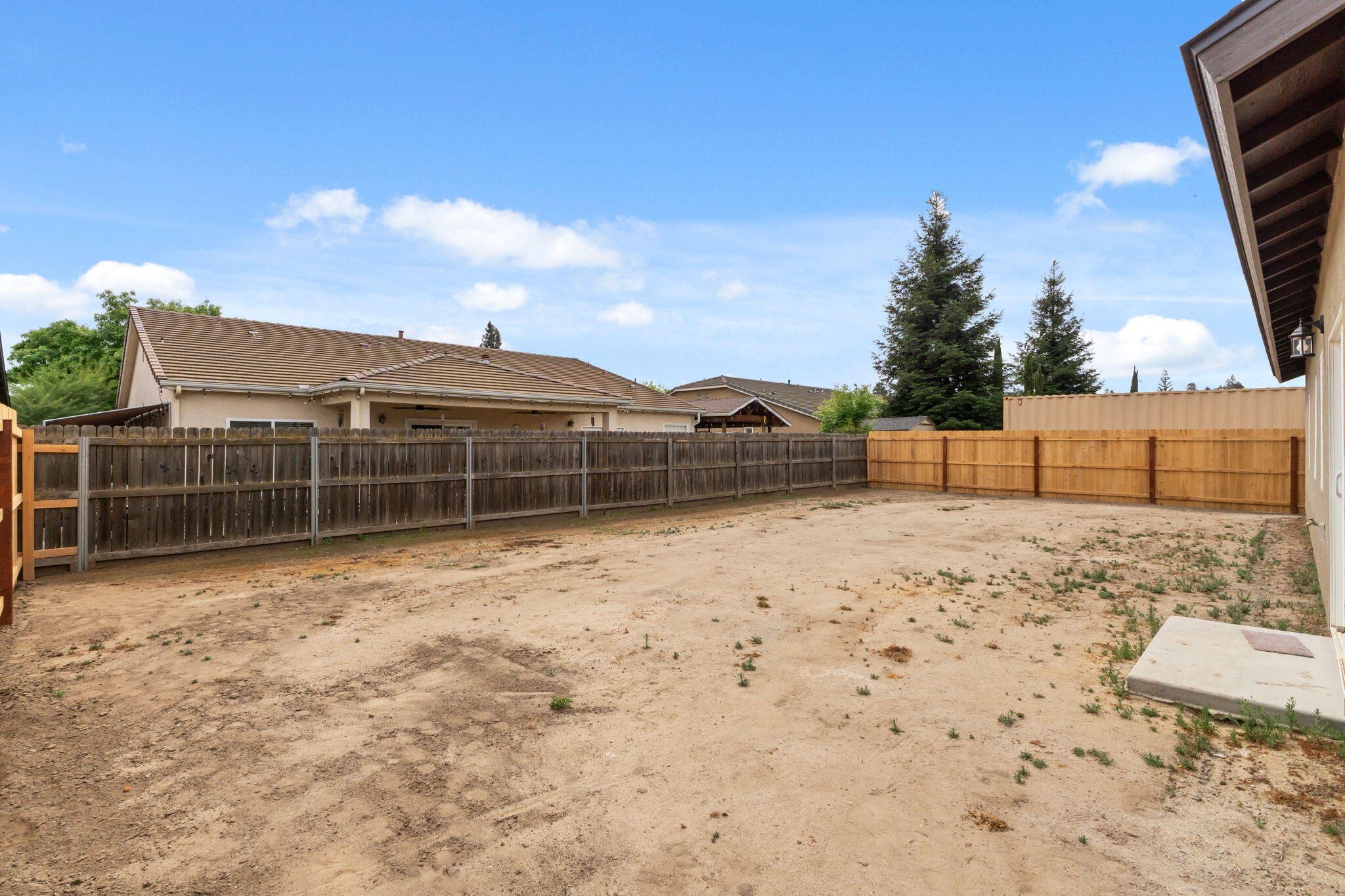 3441 E Douglas Ave, Visalia, CA 93292