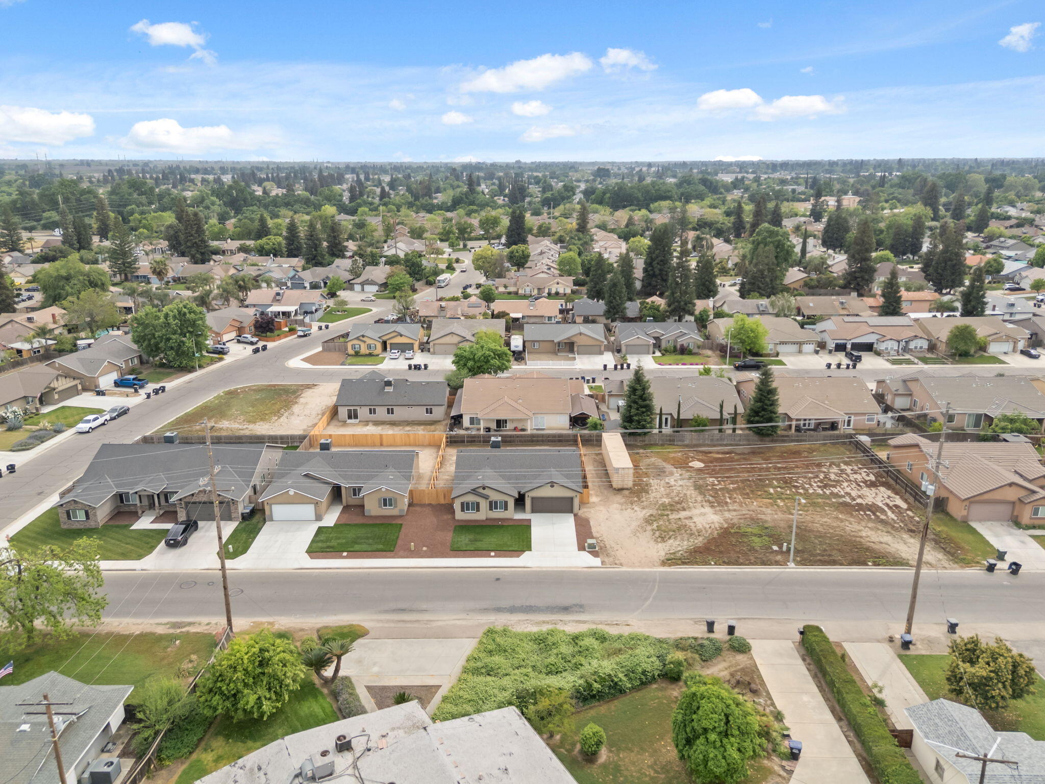 3441 E Douglas Ave, Visalia, CA 93292