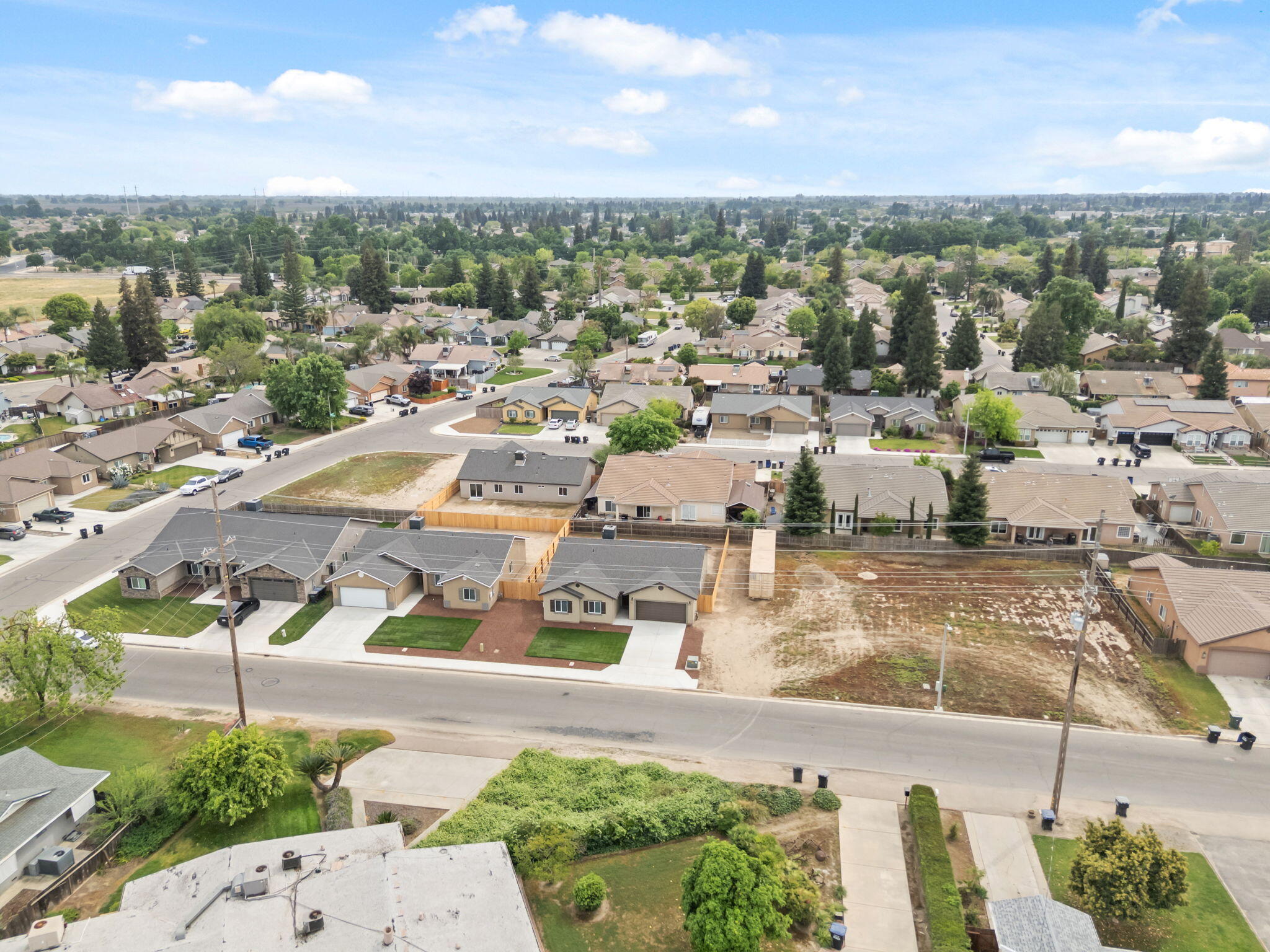 3441 E Douglas Ave, Visalia, CA 93292