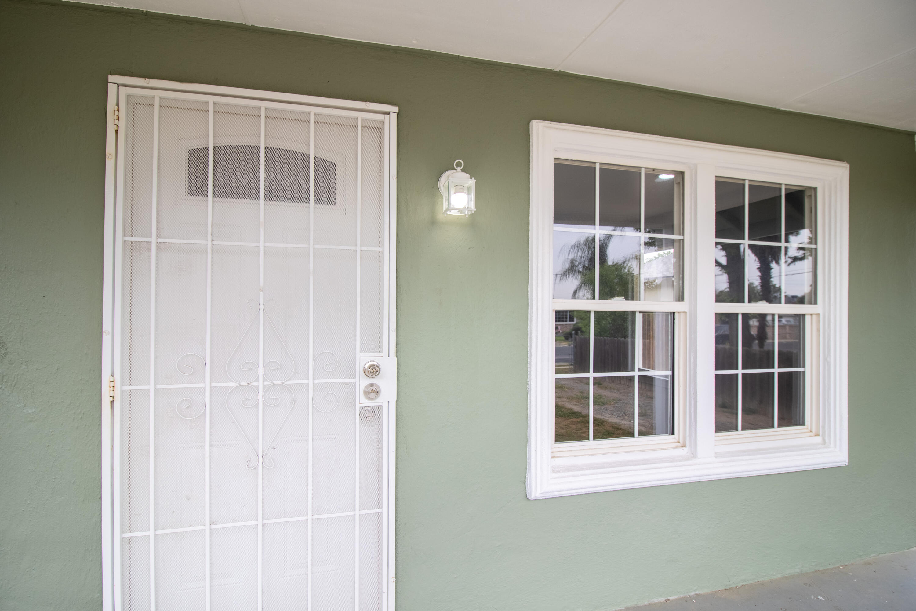 818 W W Sweet Ave, Visalia, CA 93291