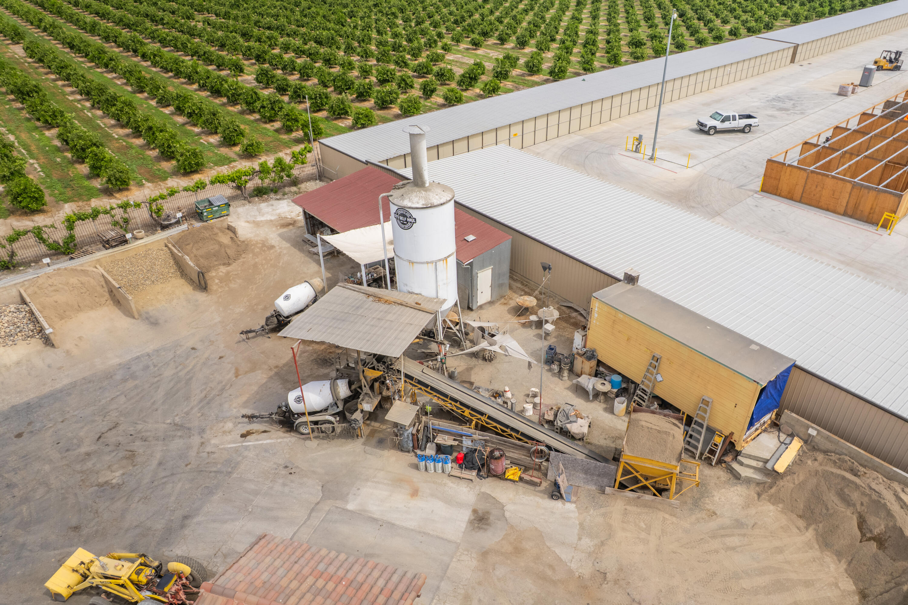 26300 N Mooney Blvd, Tulare, CA 93274