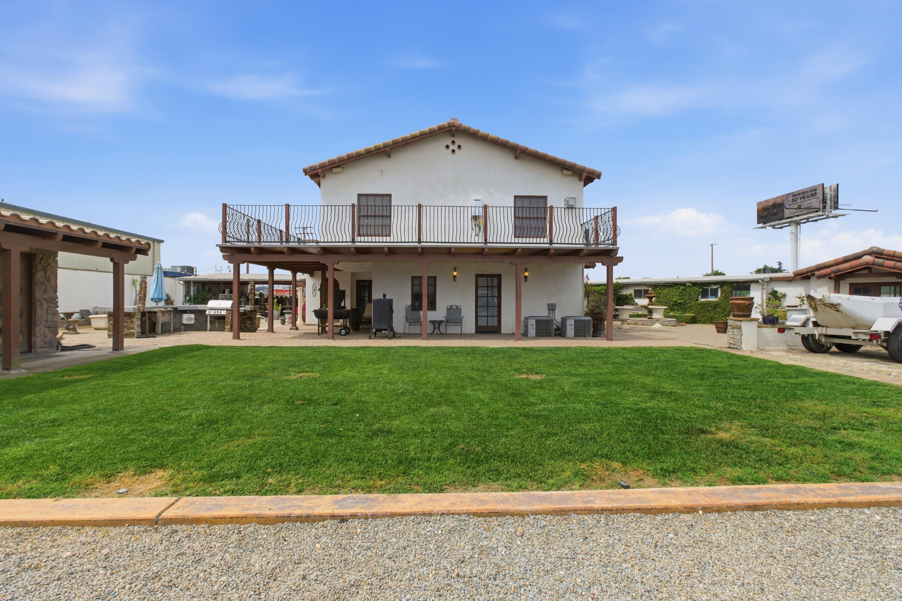 26300 N Mooney Blvd, Tulare, CA 93274