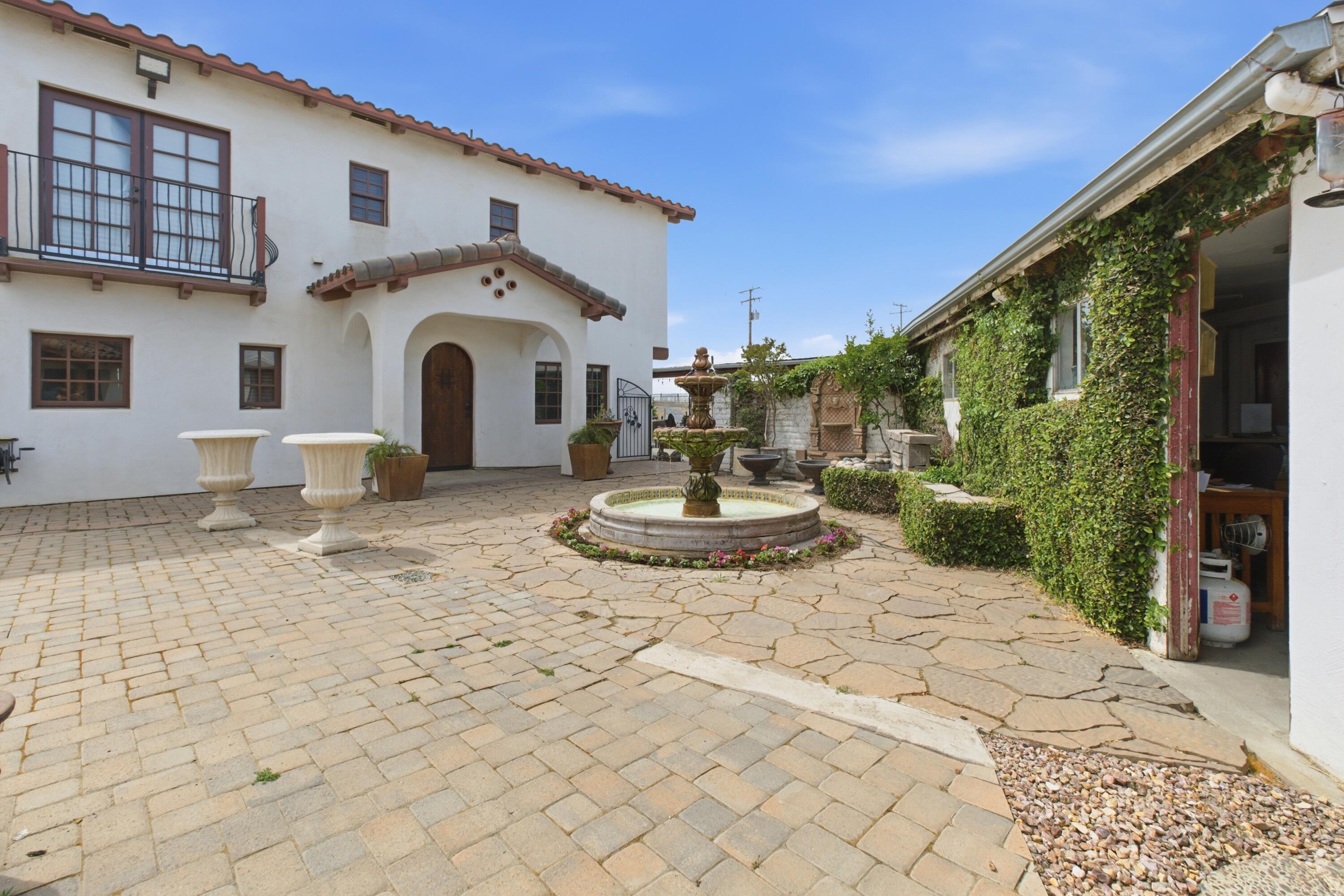 26300 N Mooney Blvd, Tulare, CA 93274