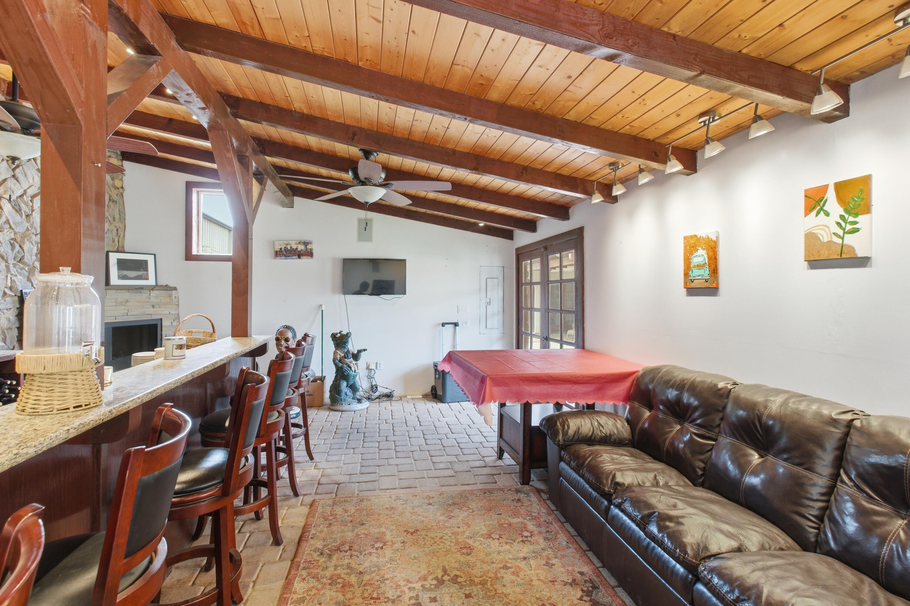 26300 N Mooney Blvd, Tulare, CA 93274