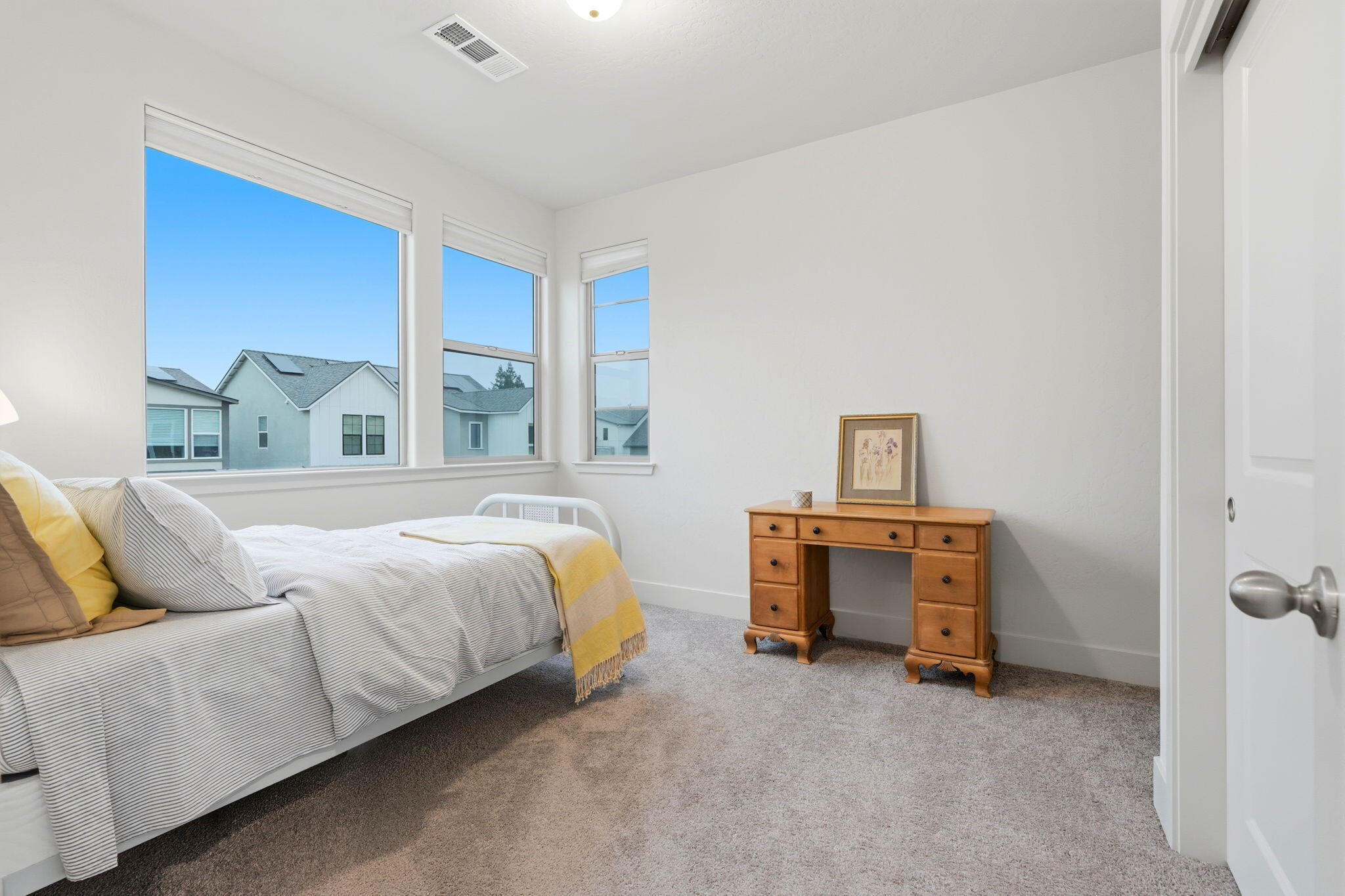 3345 W Florence Ave, Visalia, CA 93277