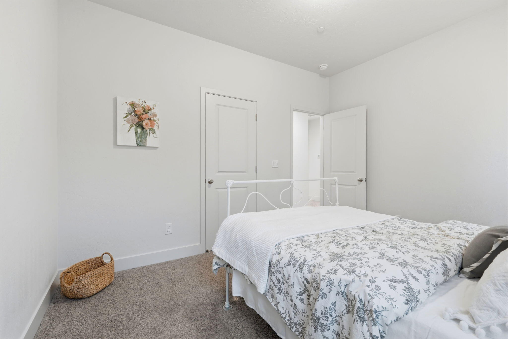 3345 W Florence Ave, Visalia, CA 93277