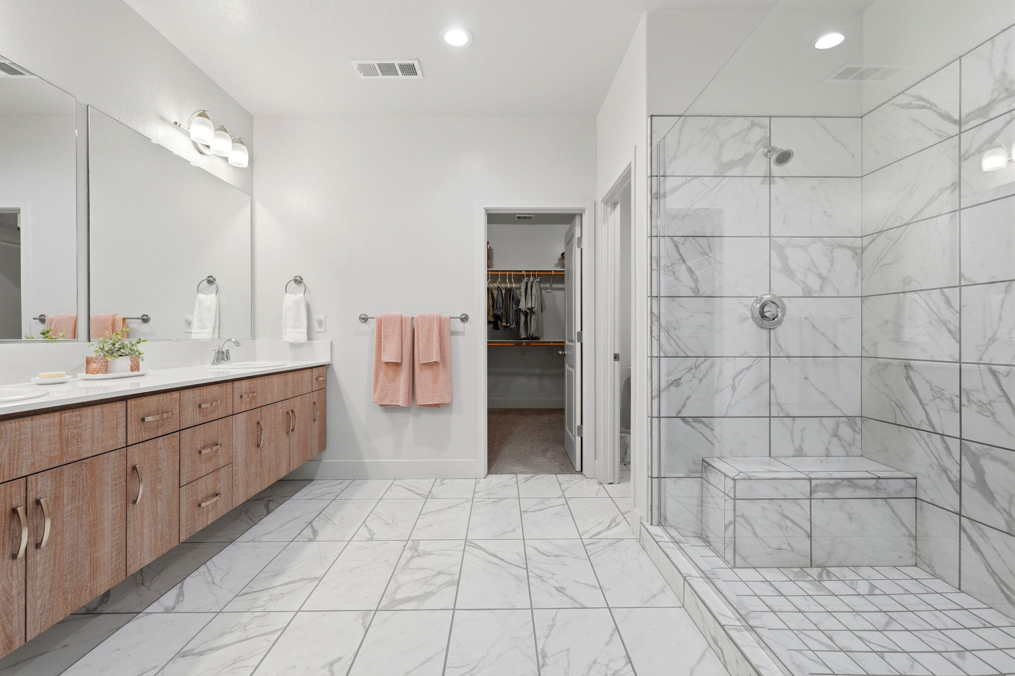 3345 W Florence Ave, Visalia, CA 93277