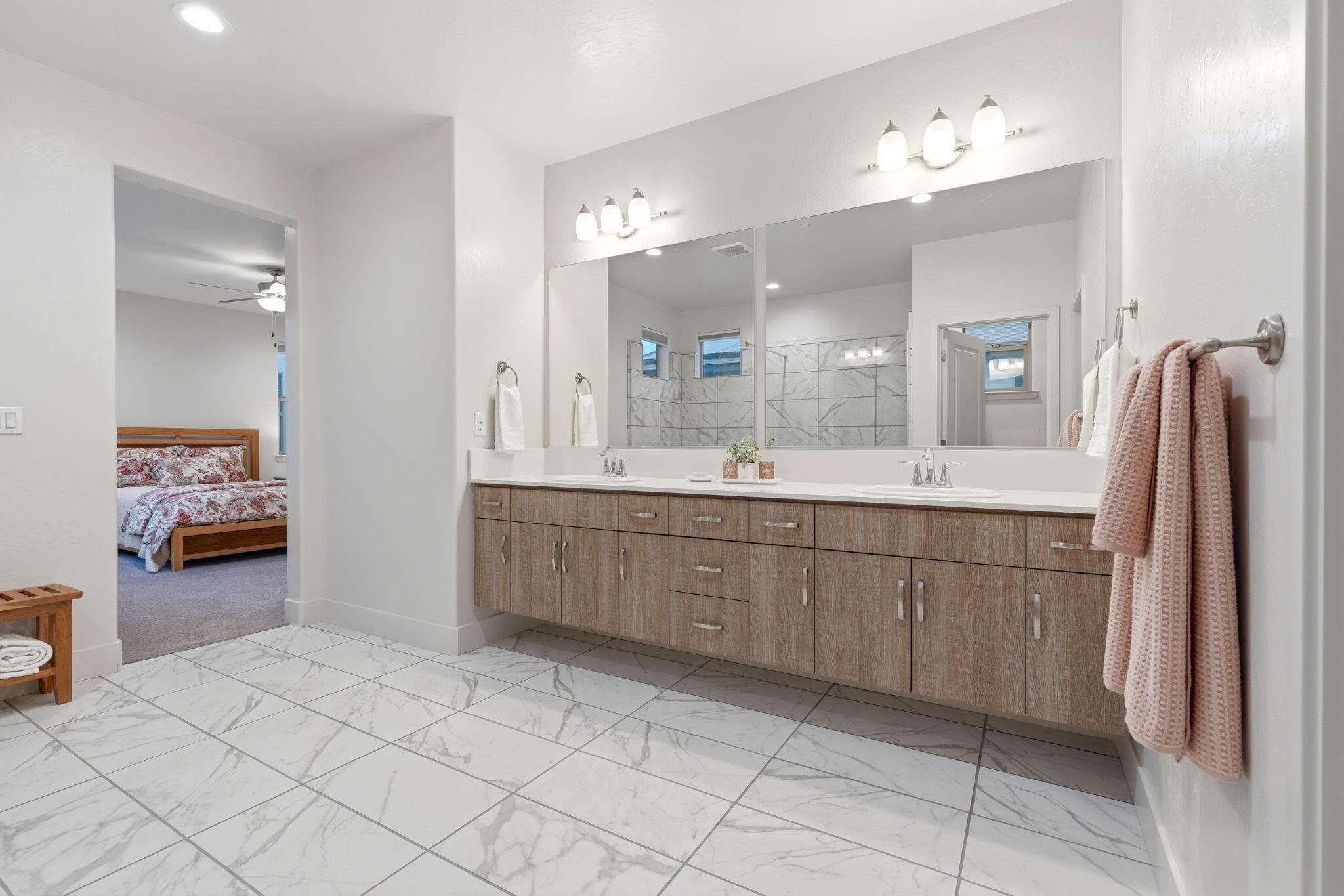 3345 W Florence Ave, Visalia, CA 93277