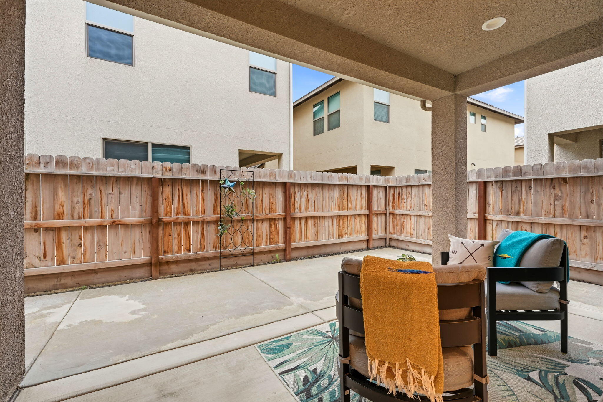 3345 W Florence Ave, Visalia, CA 93277