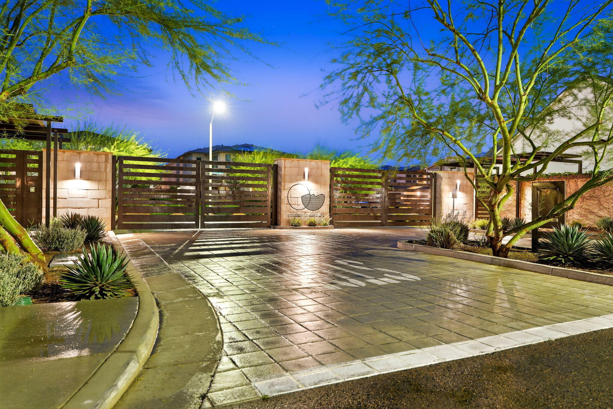 3345 W Florence Ave, Visalia, CA 93277