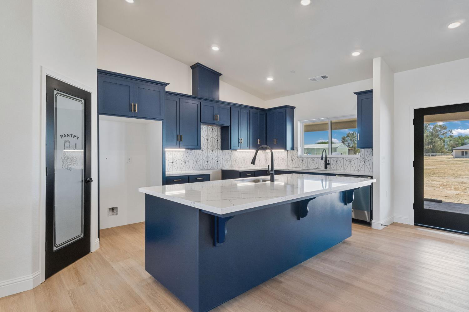 21035 Forest Glen Rd, Madera, CA 93638