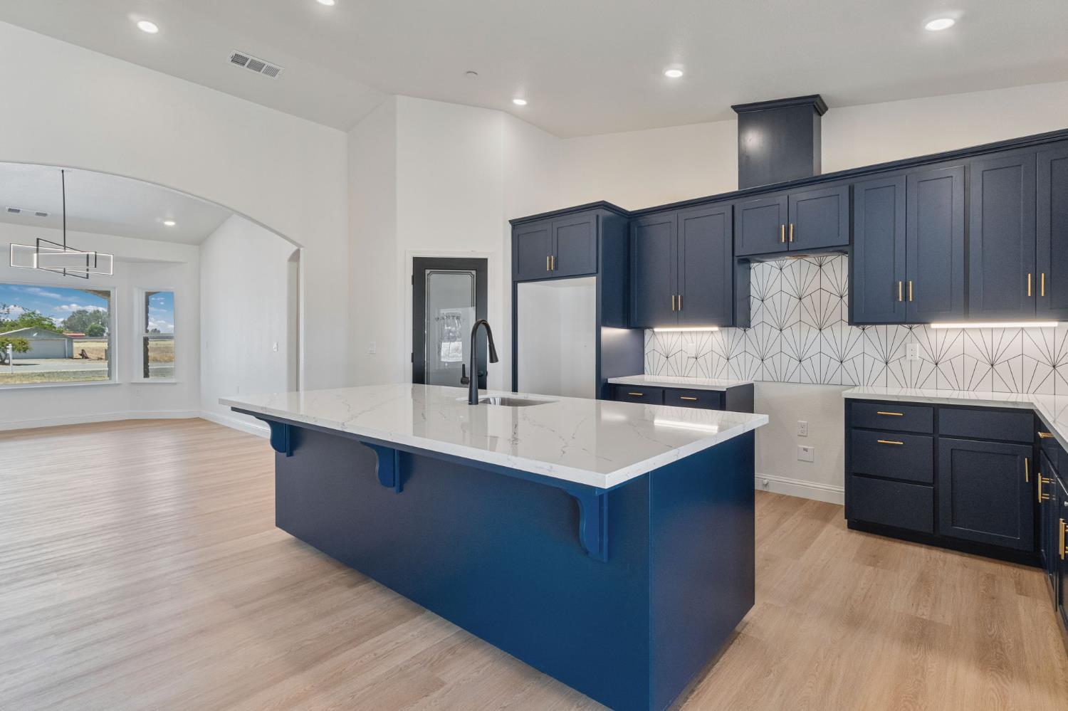 21035 Forest Glen Rd, Madera, CA 93638