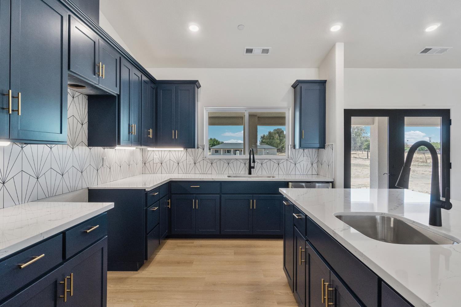 21035 Forest Glen Rd, Madera, CA 93638