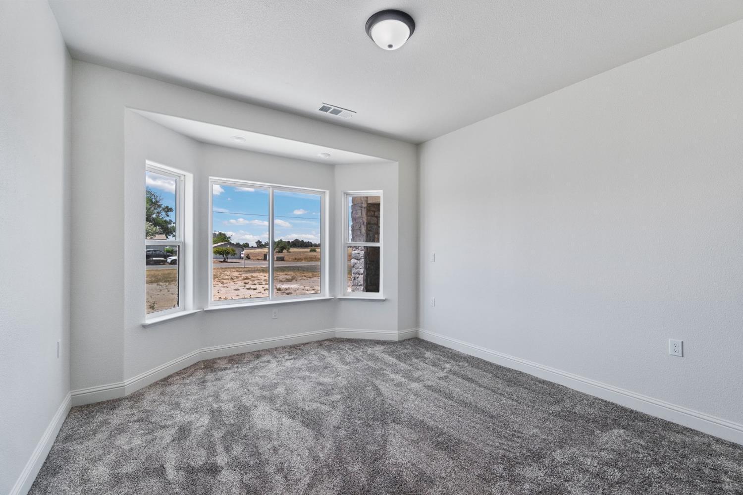 21035 Forest Glen Rd, Madera, CA 93638