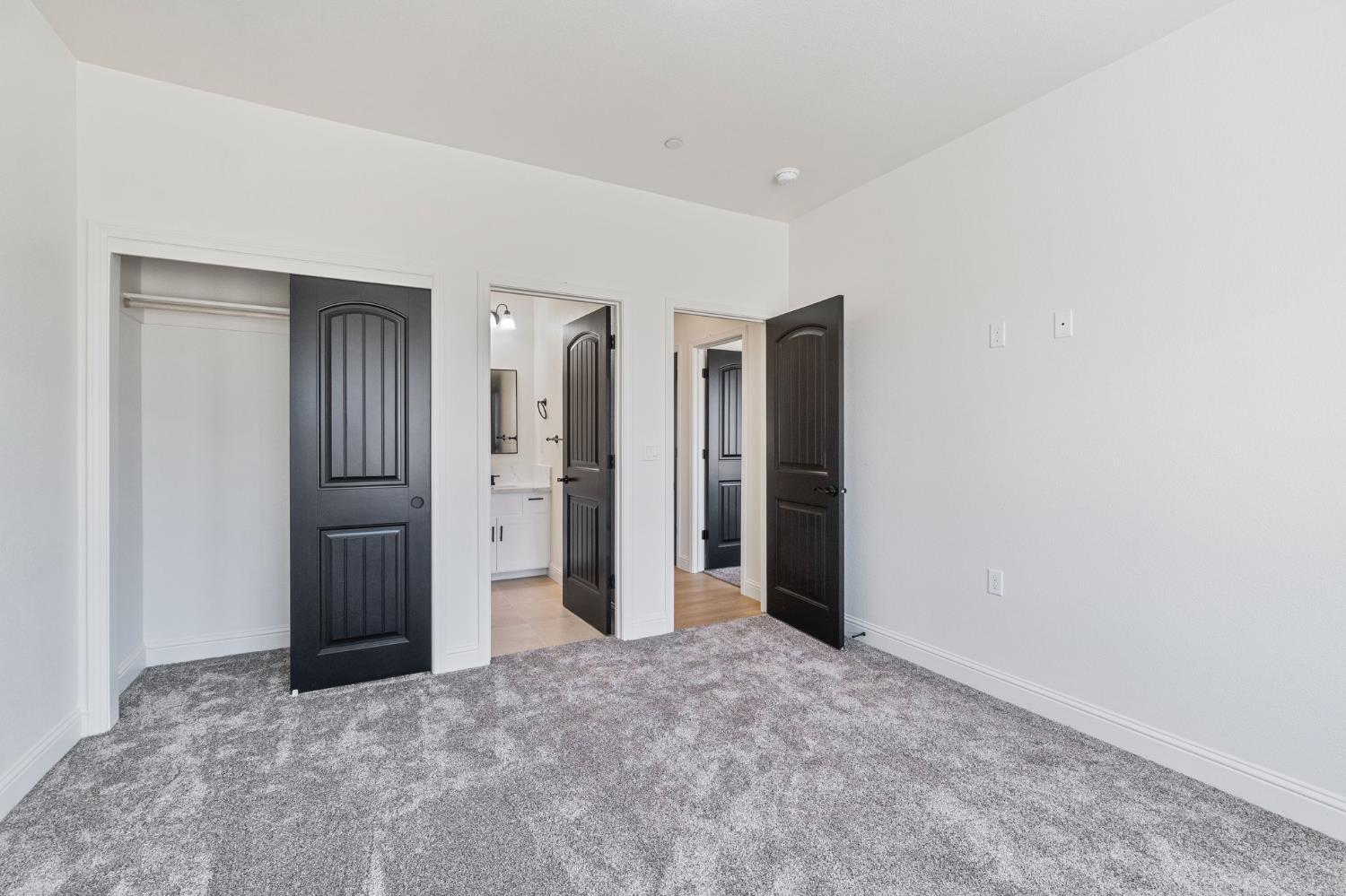 21035 Forest Glen Rd, Madera, CA 93638