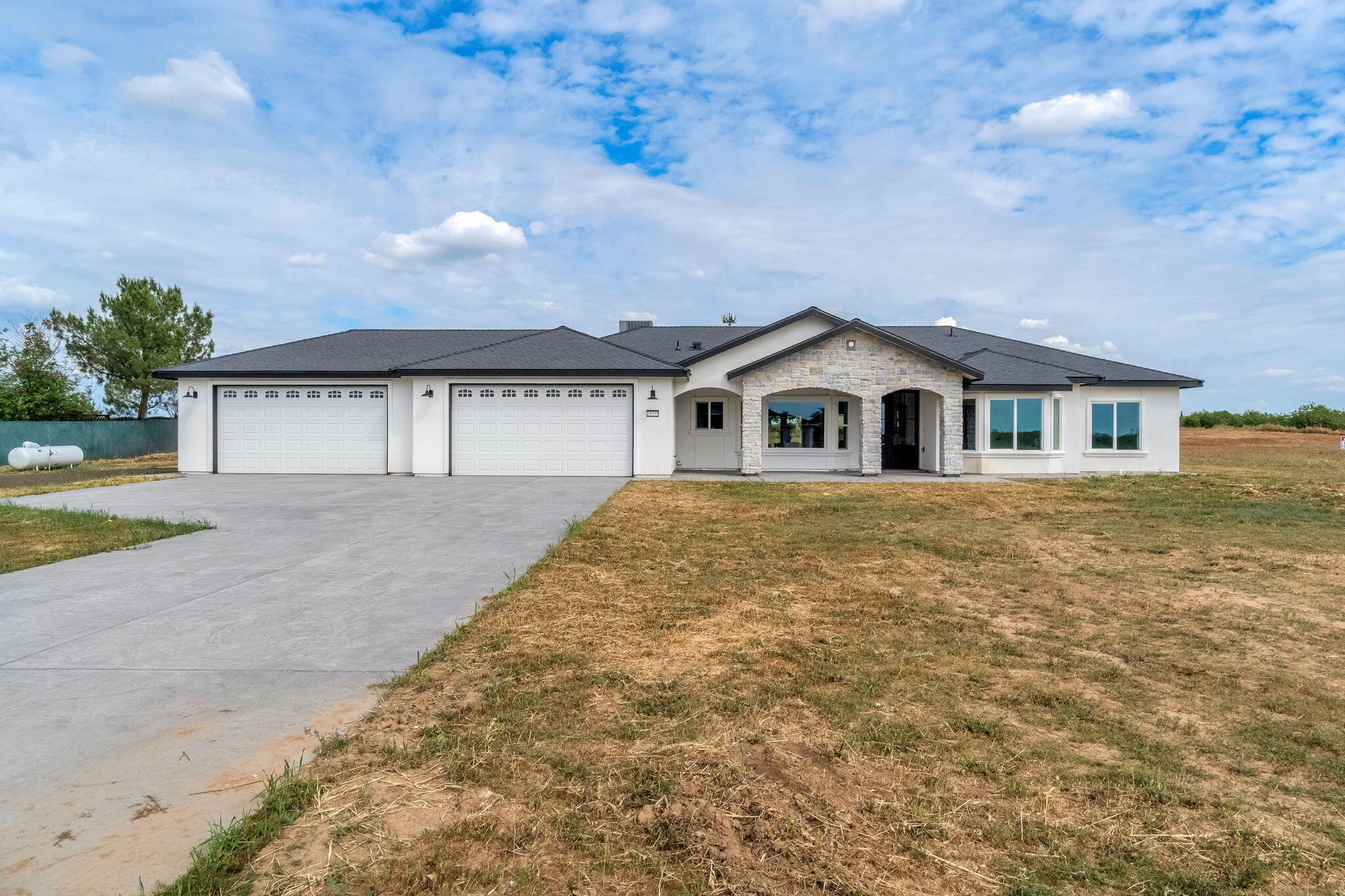 21035 Forest Glen Rd, Madera, CA 93638