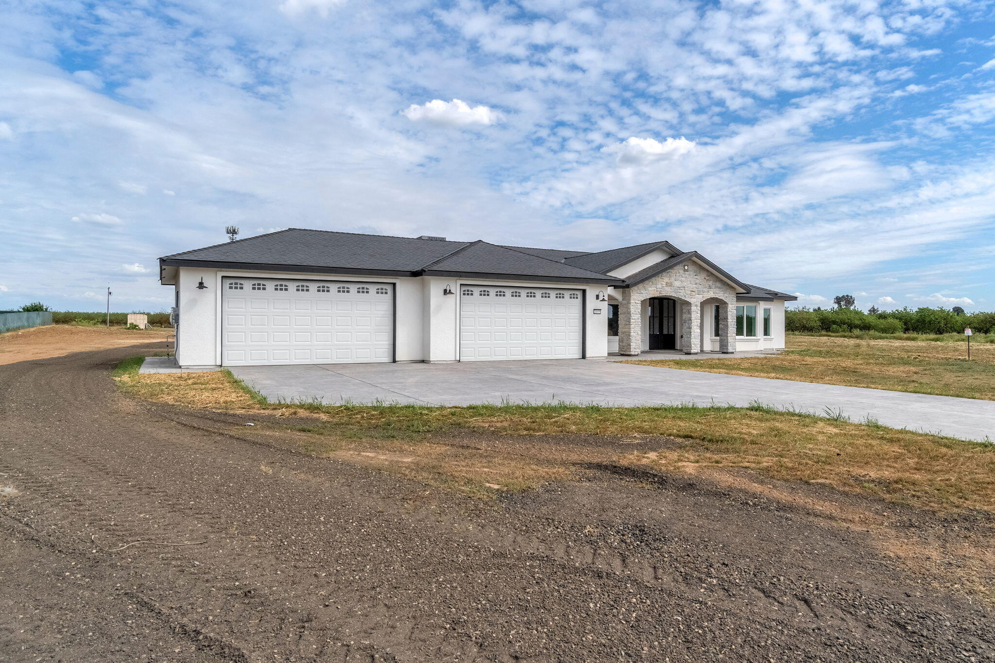 21035 Forest Glen Rd, Madera, CA 93638