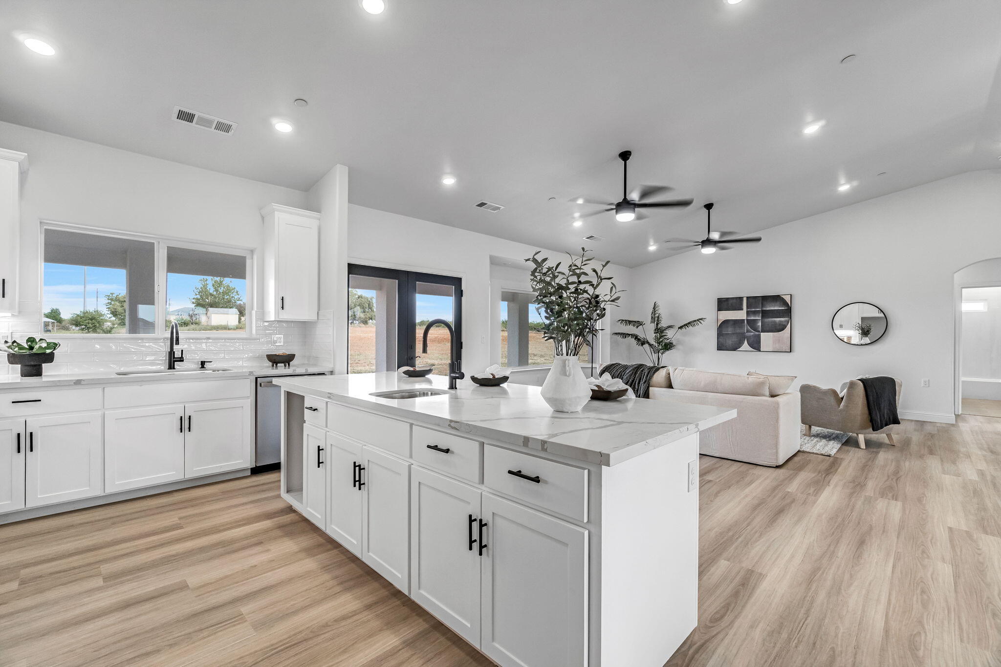 21035 Forest Glen Rd, Madera, CA 93638