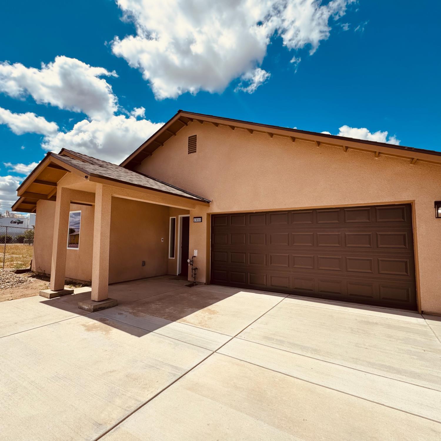 2990 S Martin Luther King Junior Blvd, Fresno, CA 93706