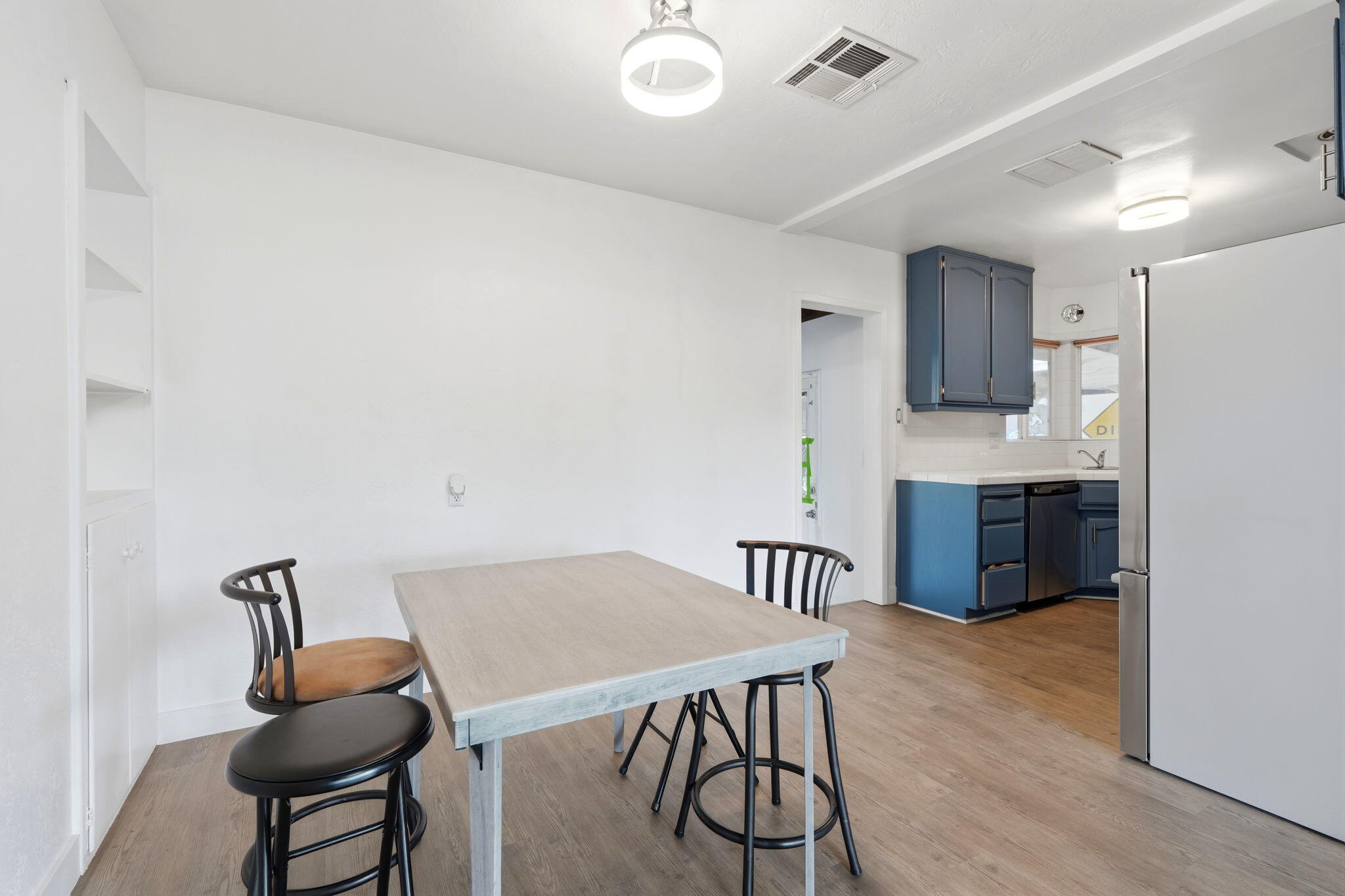 630 Auburn St, Tulare, CA 93274