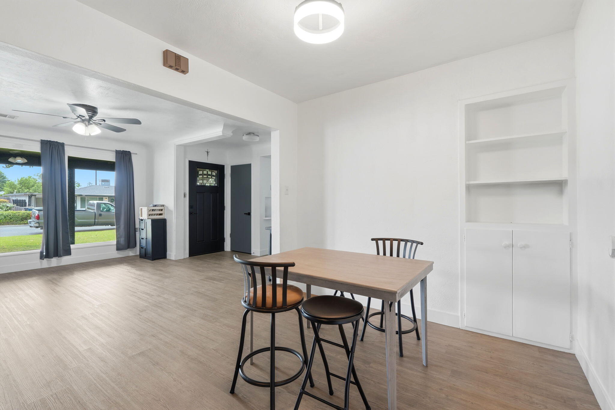 630 Auburn St, Tulare, CA 93274