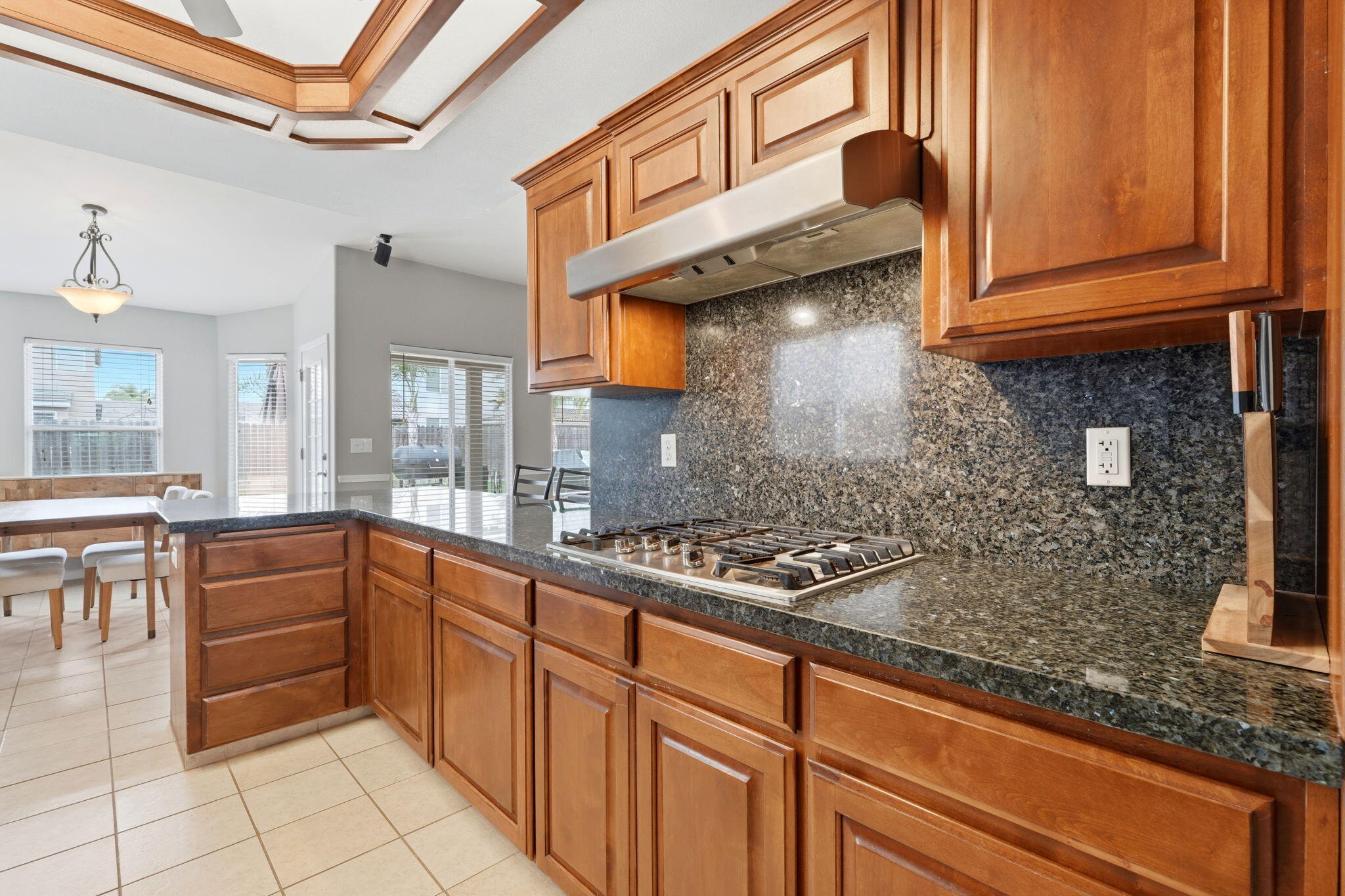 1155 W Julia Way, Hanford, CA 93230