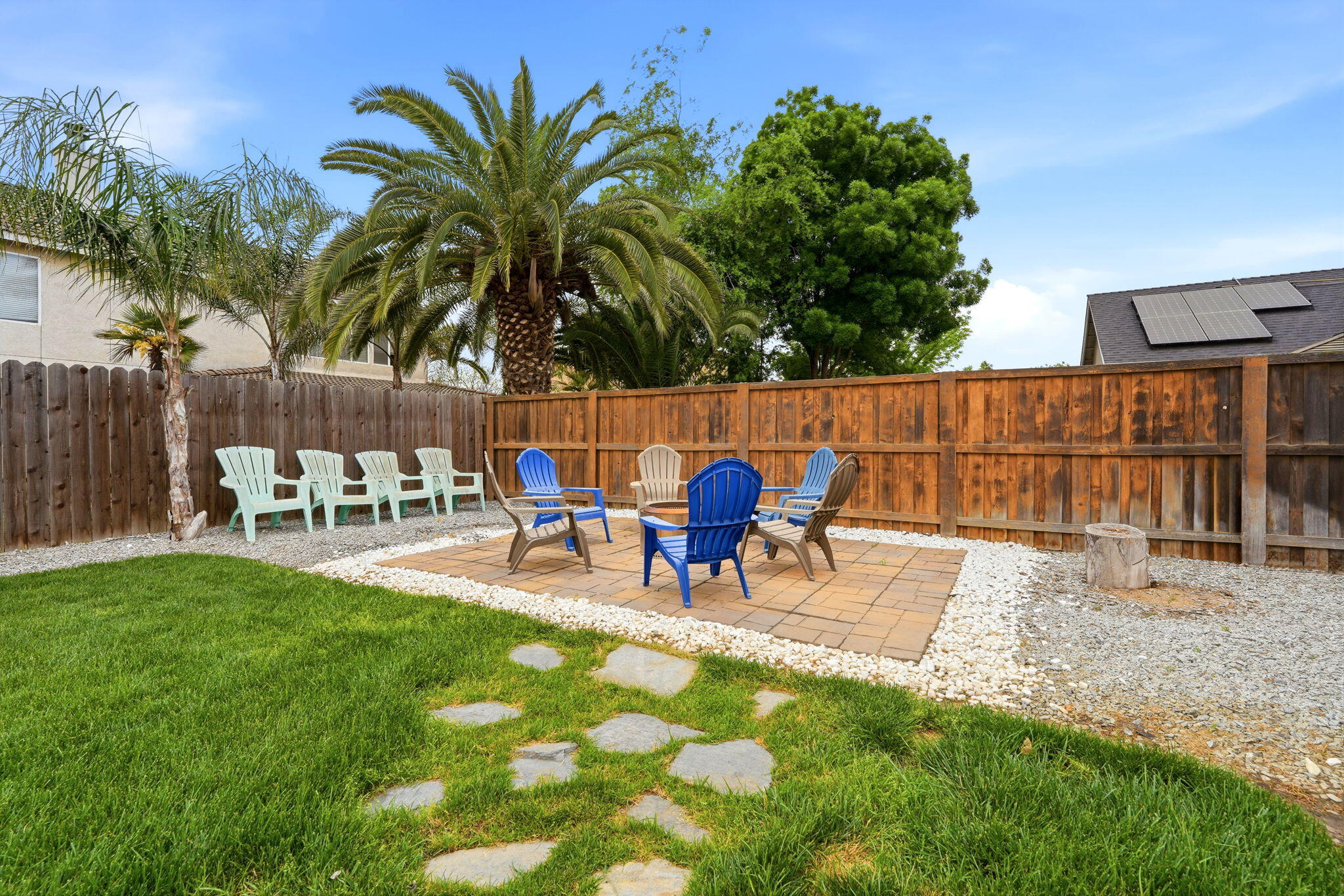 1155 W Julia Way, Hanford, CA 93230