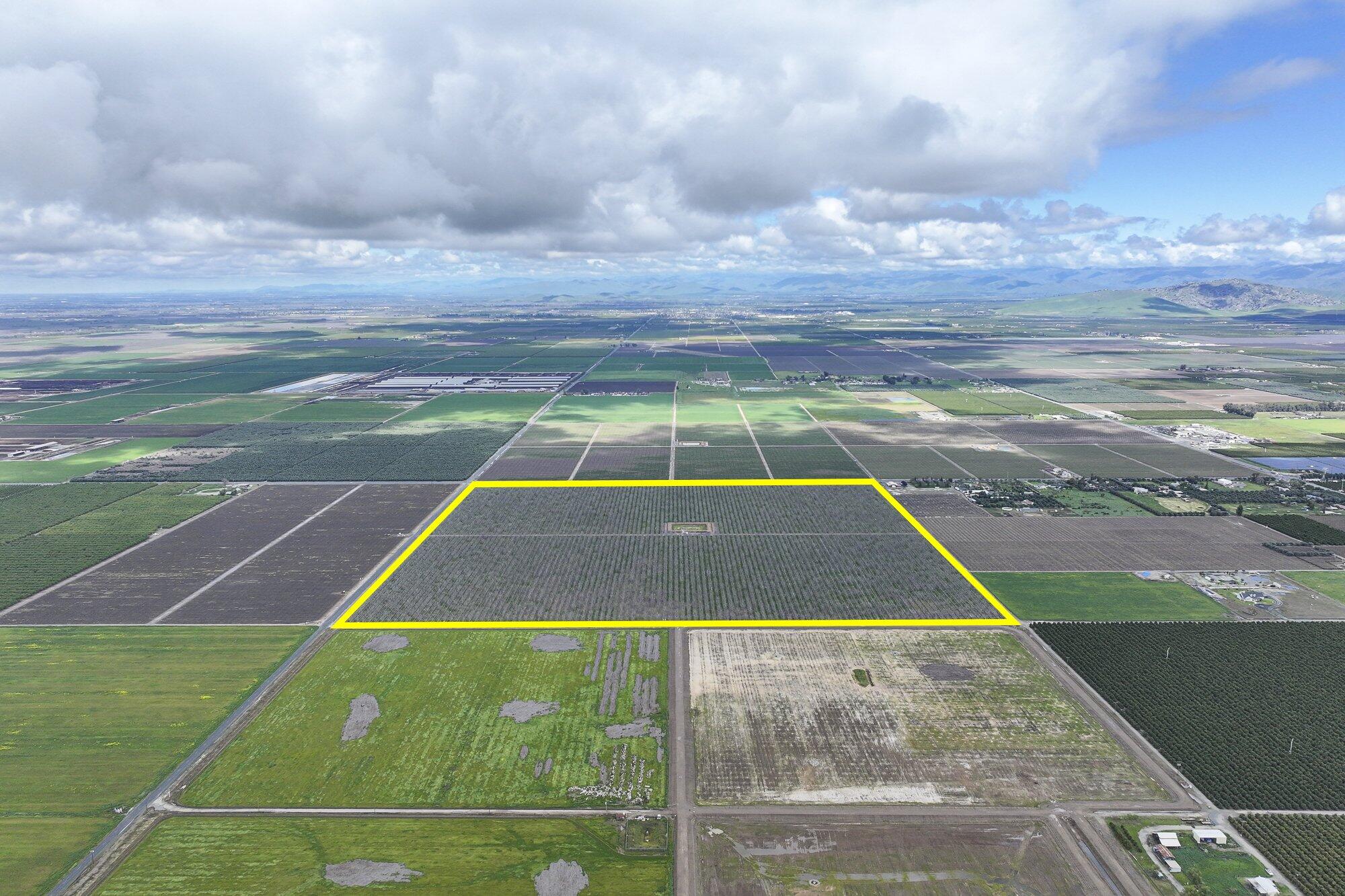18995 Avenue 232, Lindsay, CA 93247