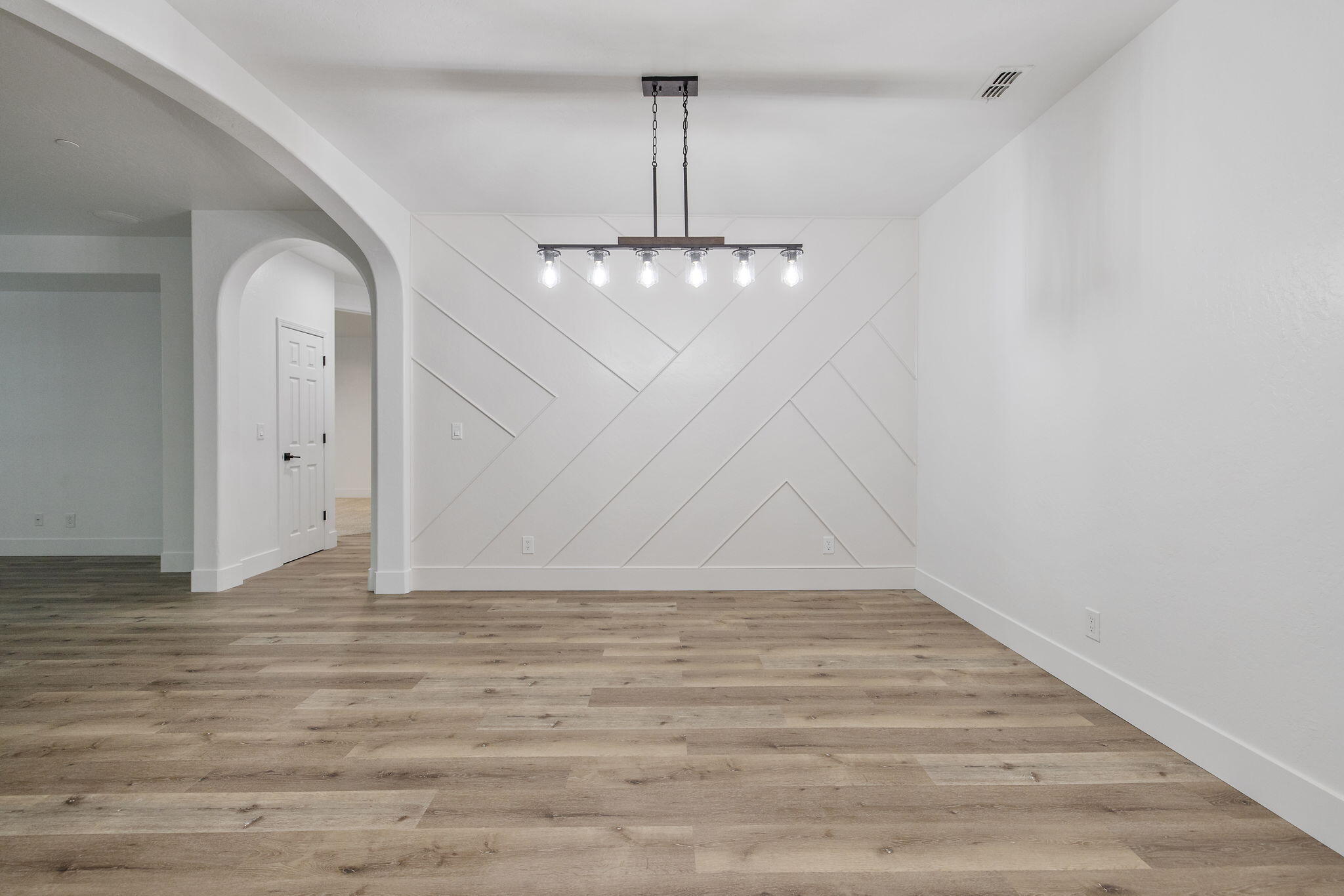 3526 W Buena Vista Ave, Visalia, CA 93291