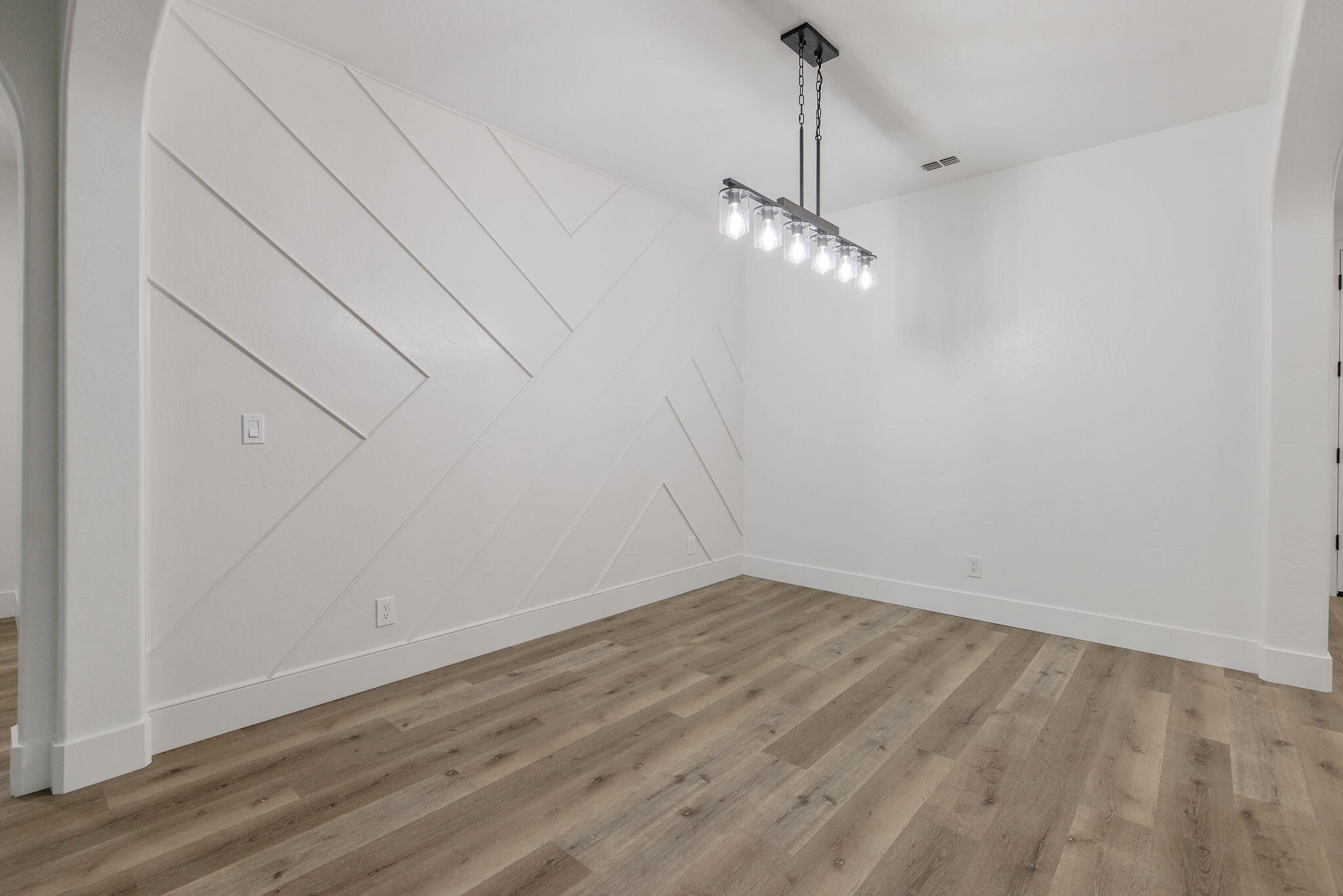 3526 W Buena Vista Ave, Visalia, CA 93291