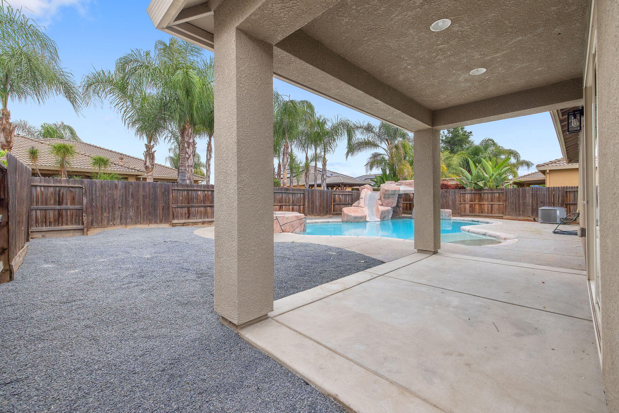 3526 W Buena Vista Ave, Visalia, CA 93291