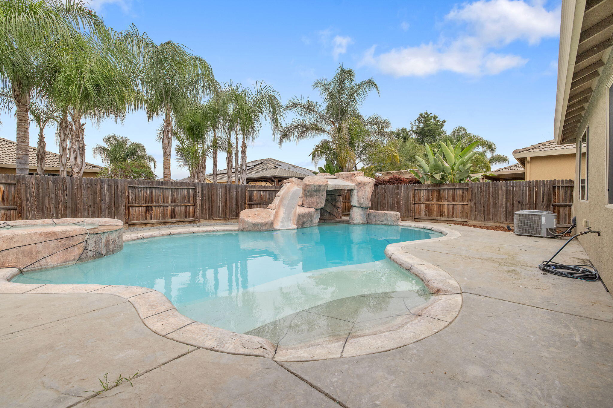 3526 W Buena Vista Ave, Visalia, CA 93291