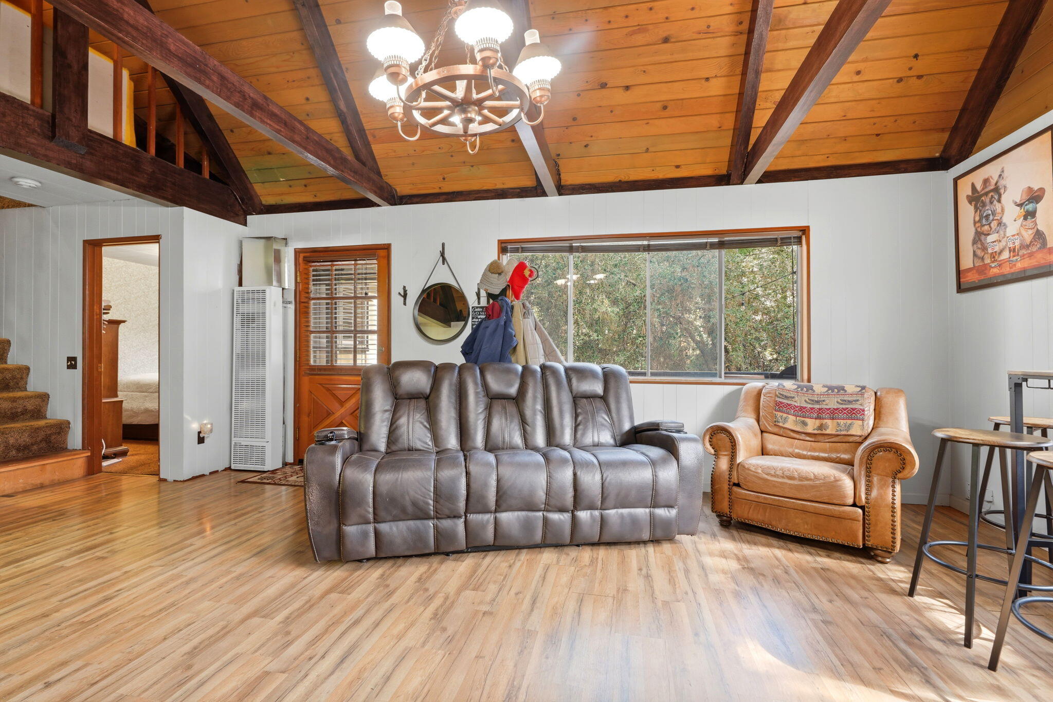 1833 James Dr, Springville, CA 93265