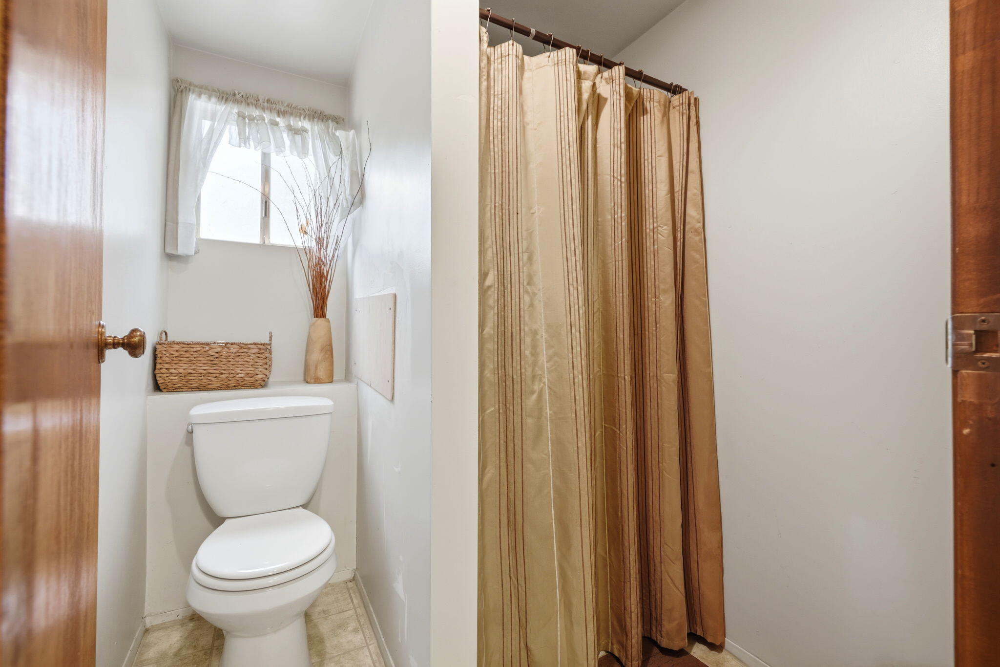 1833 James Dr, Springville, CA 93265