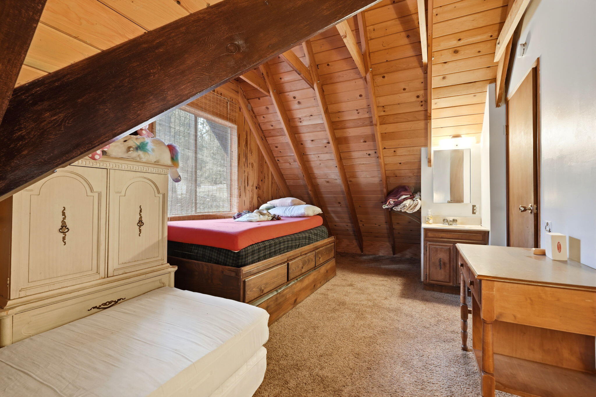 1833 James Dr, Springville, CA 93265