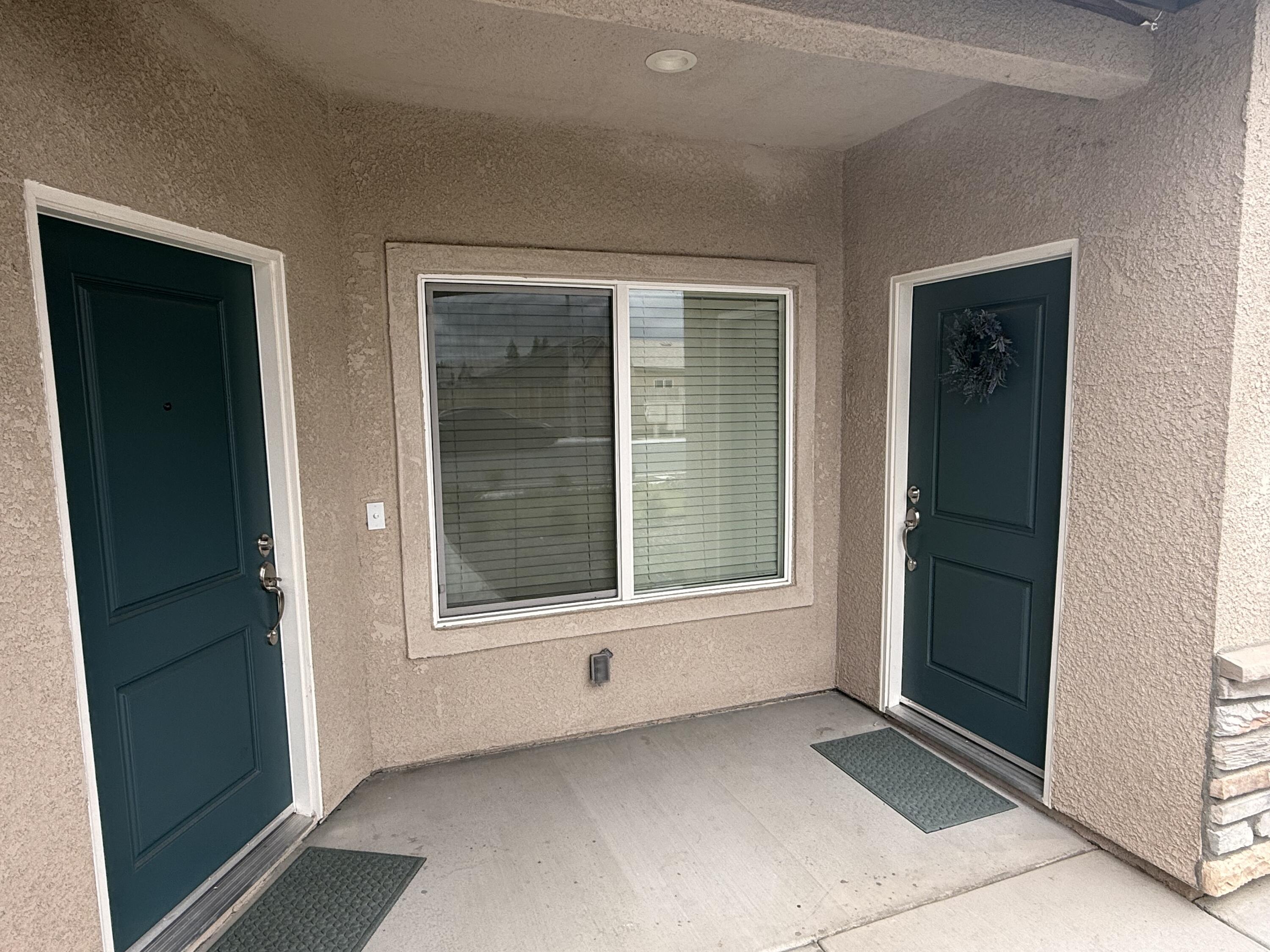 682 W Pin Oak Ave, Porterville, CA 93257