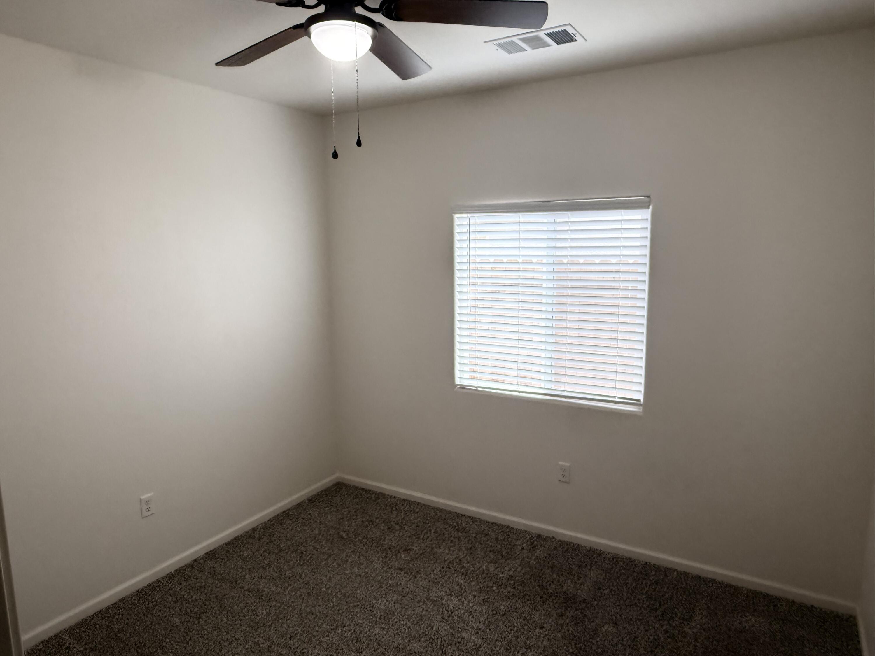 682 W Pin Oak Ave, Porterville, CA 93257