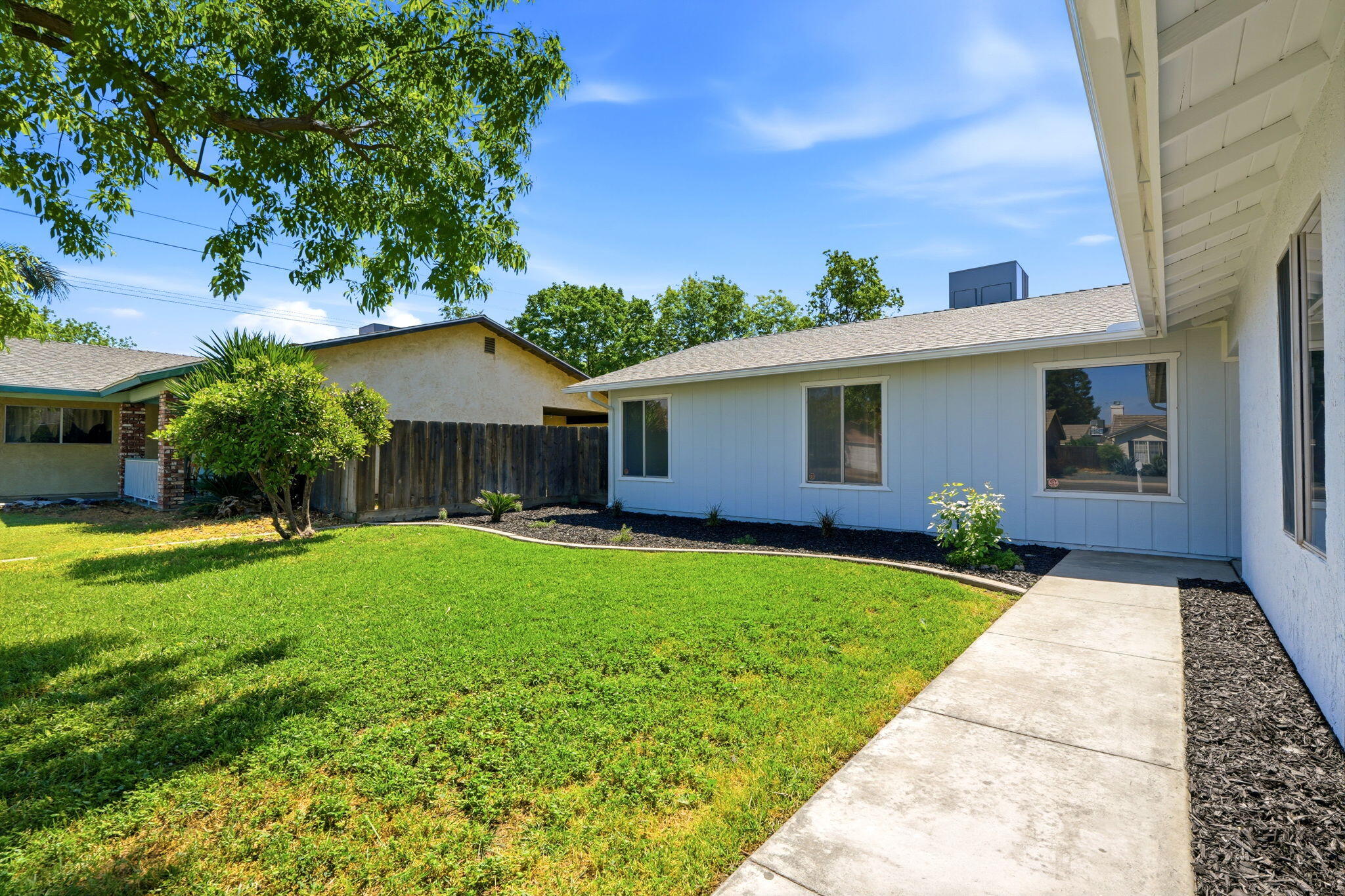 1621 W Westfield Ave, Porterville, CA 93257