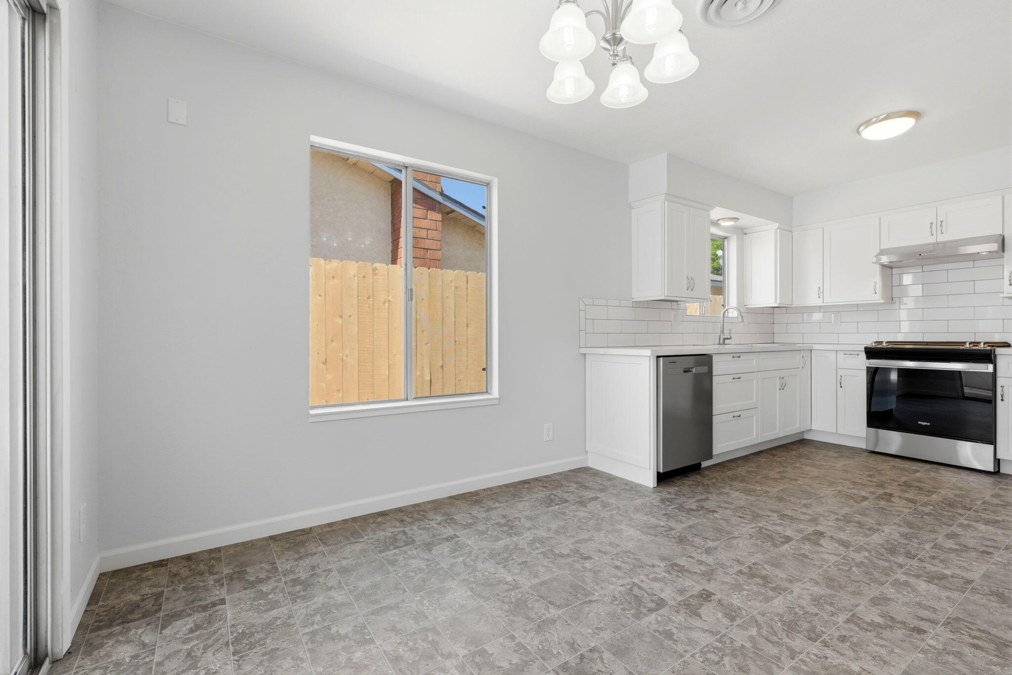 1621 W Westfield Ave, Porterville, CA 93257