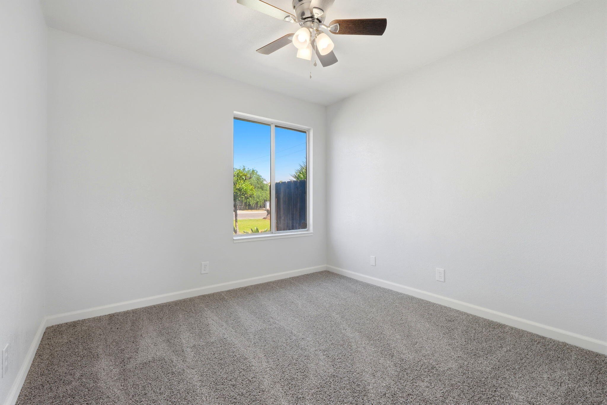 1621 W Westfield Ave, Porterville, CA 93257