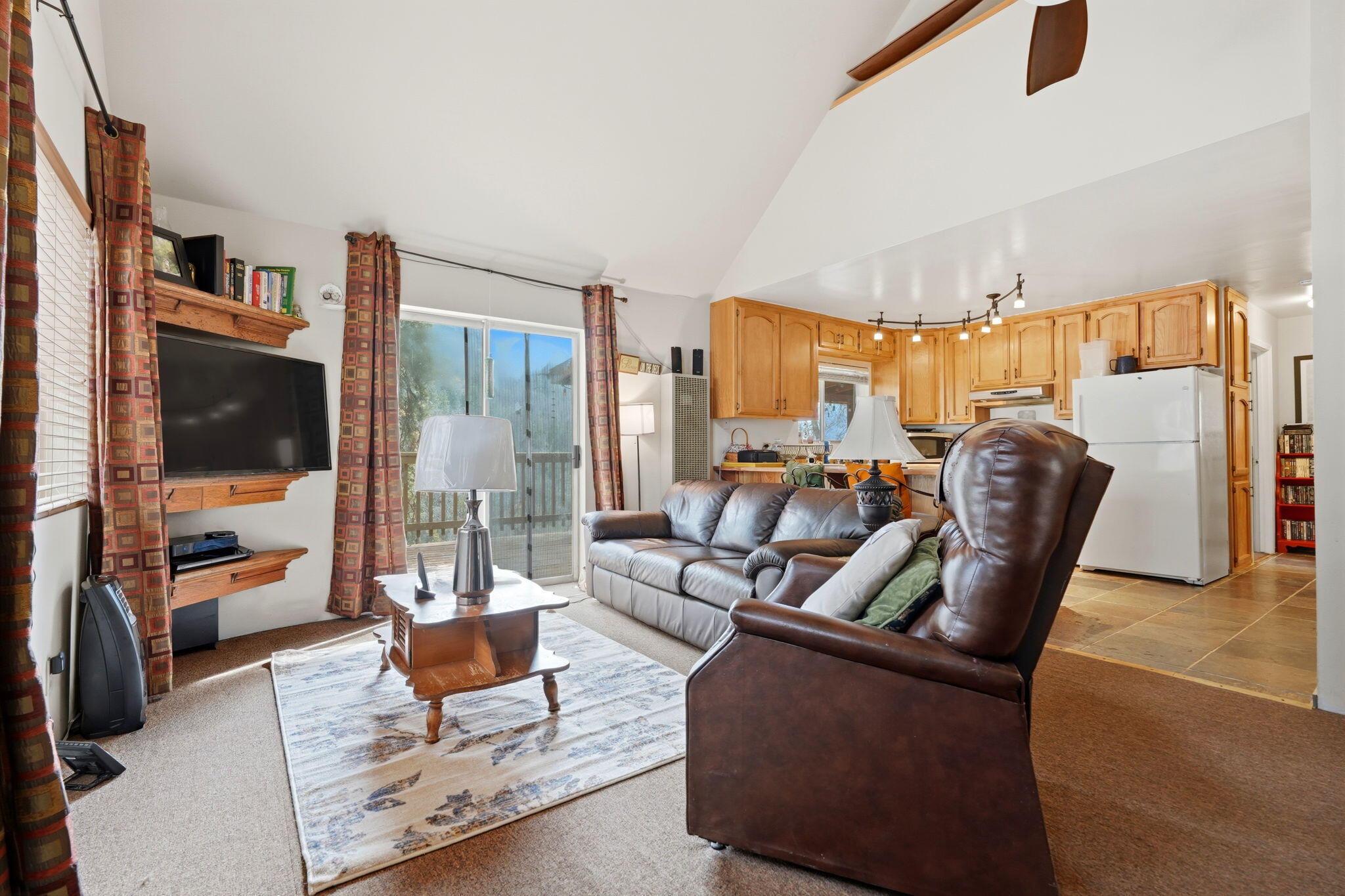 1900 Flynn Dr, Springville, CA 93265