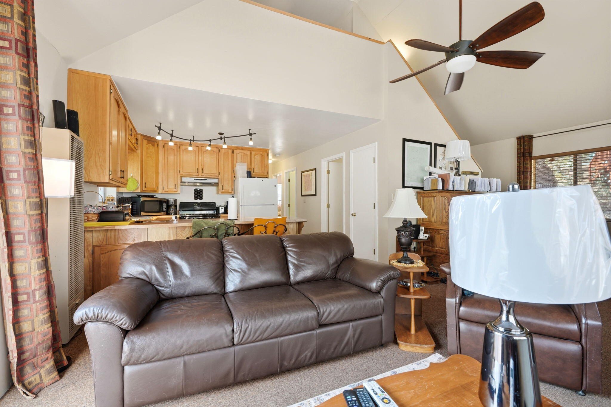 1900 Flynn Dr, Springville, CA 93265