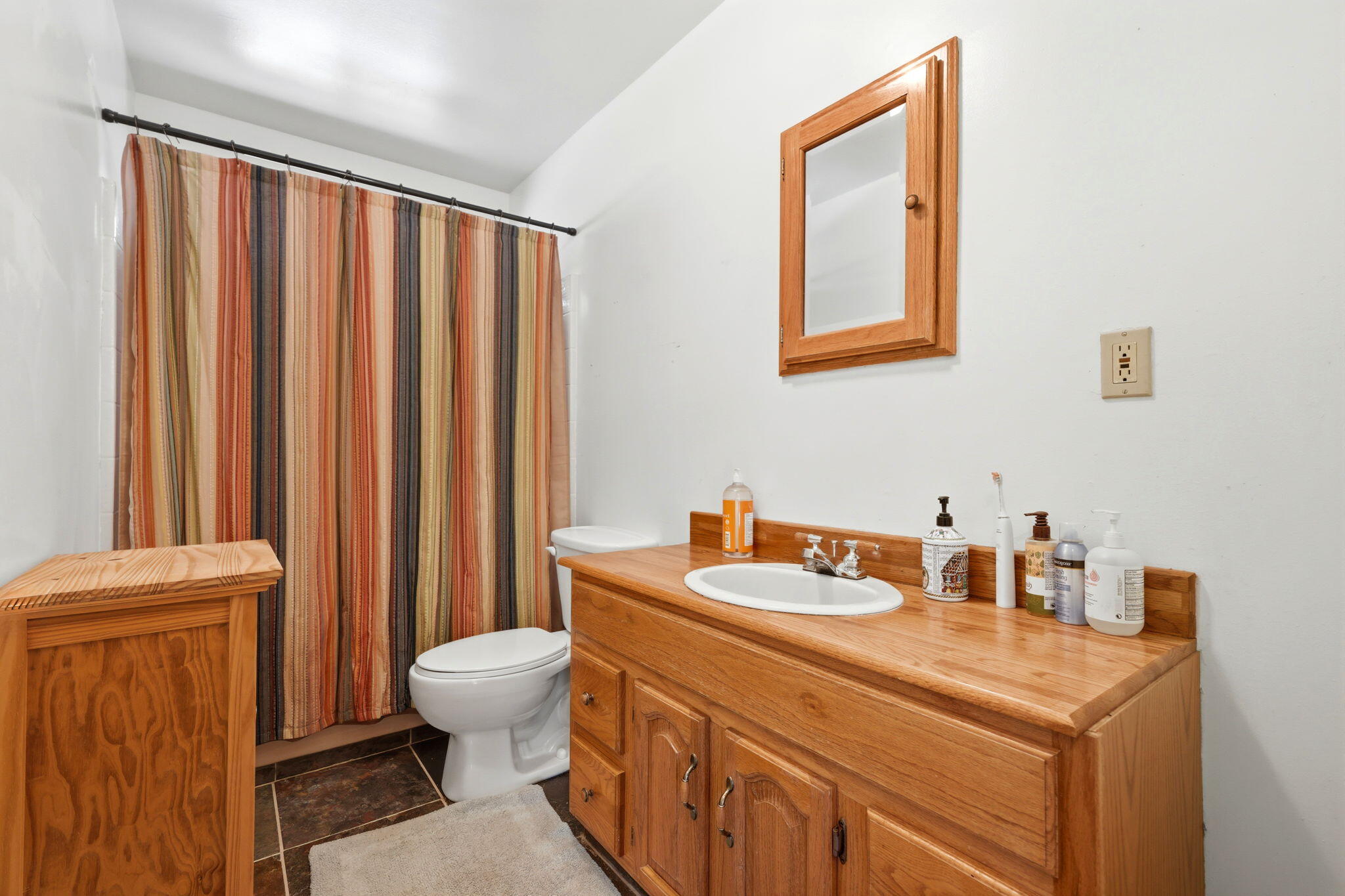 1900 Flynn Dr, Springville, CA 93265