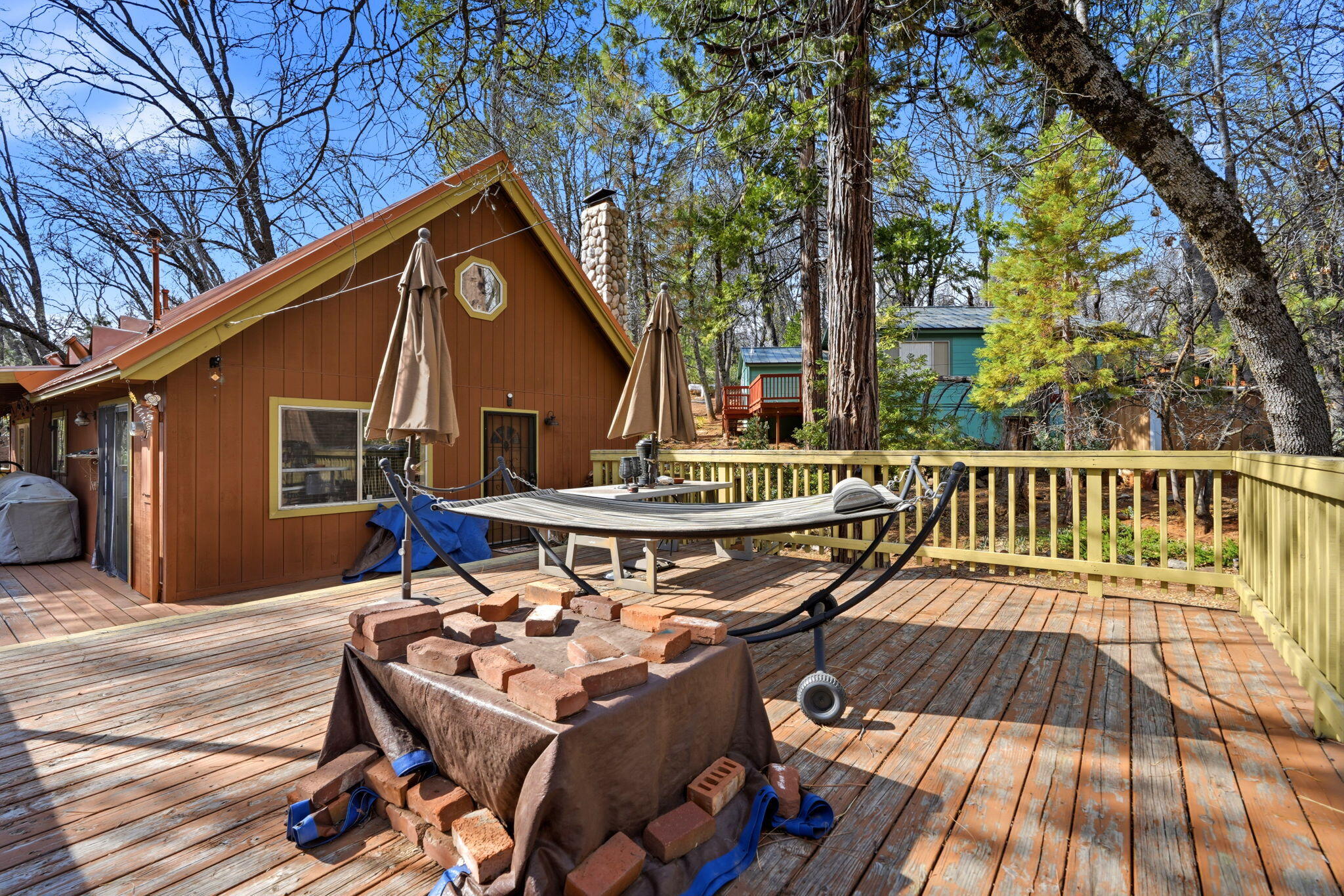 1900 Flynn Dr, Springville, CA 93265