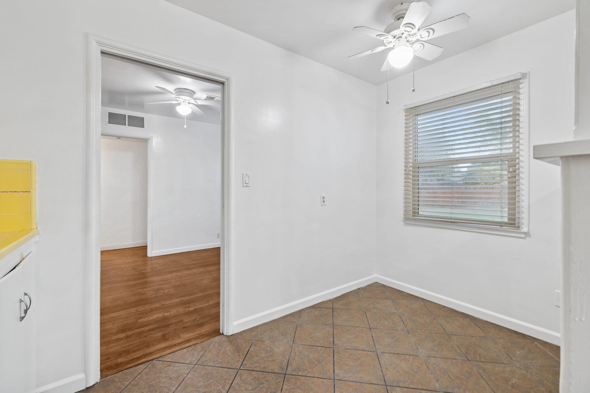 820 S Oak Park, Visalia, CA 93277