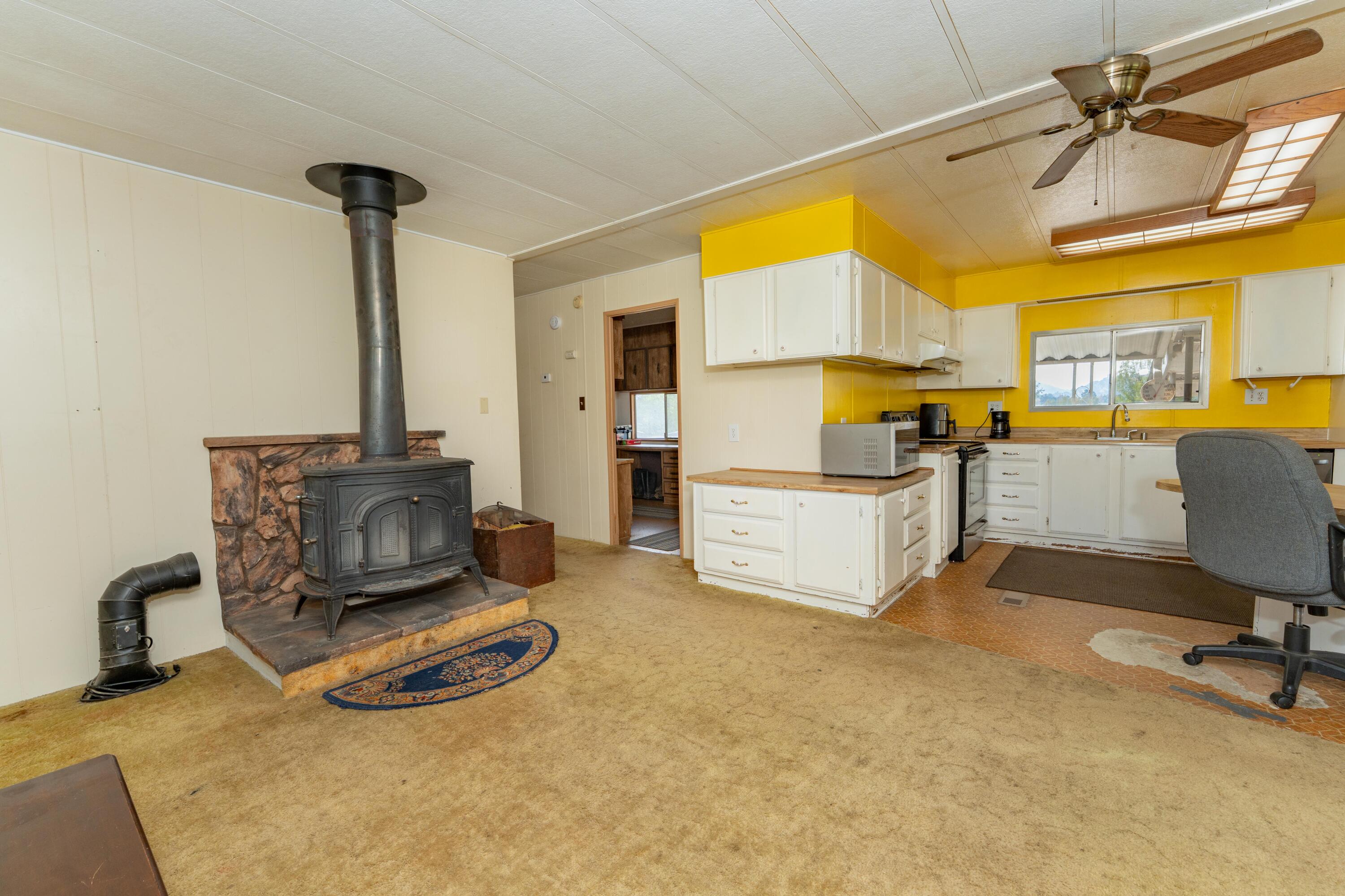 32267 Avenue 176, Springville, CA 93265