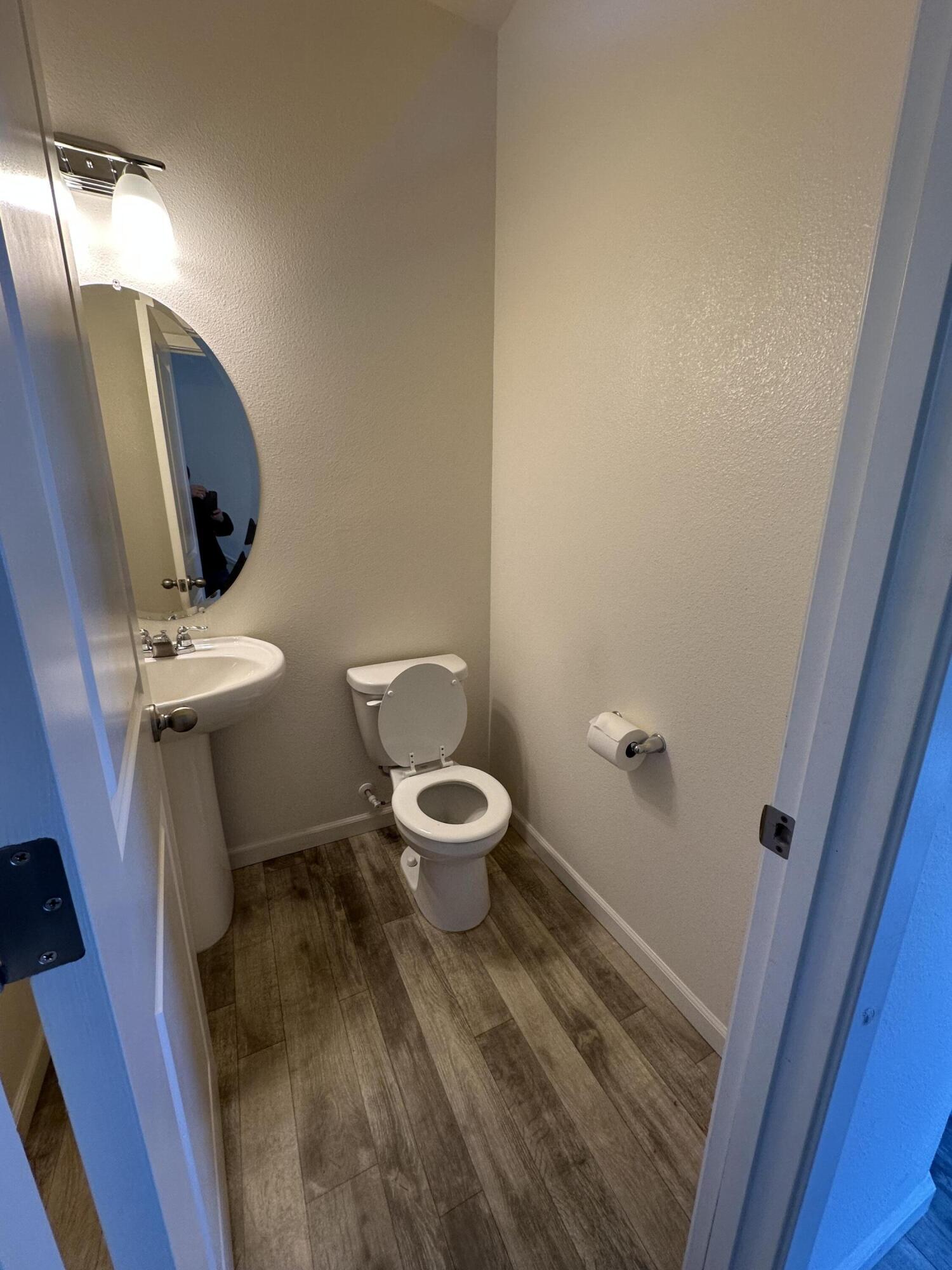 3728 E Kaweah Ave, Visalia, CA 93292