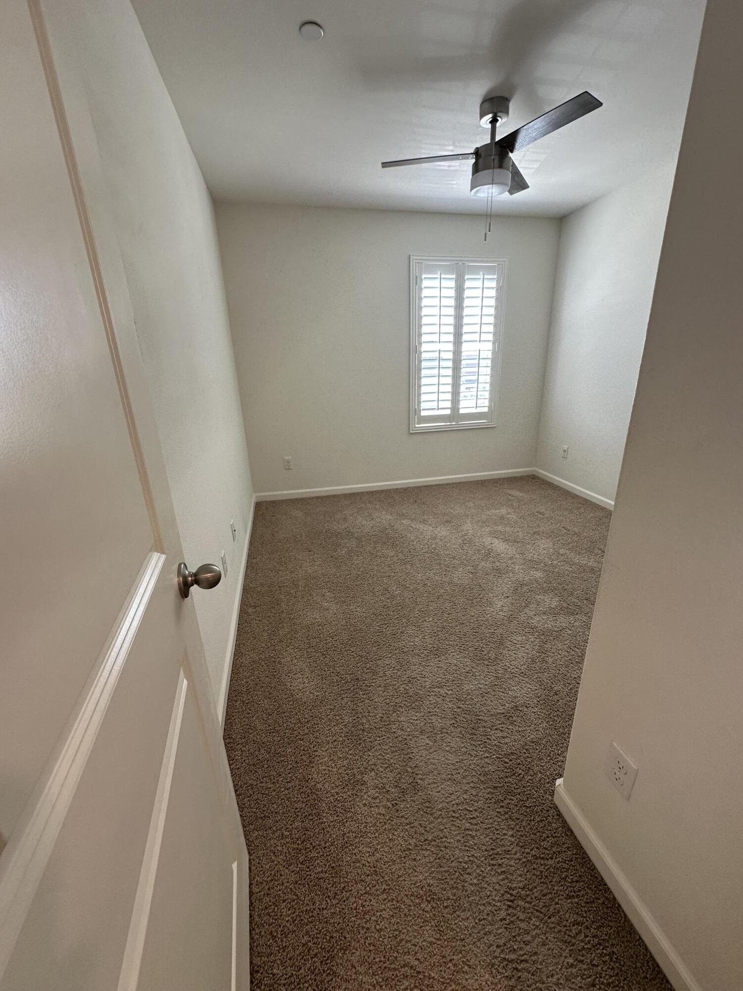 3728 E Kaweah Ave, Visalia, CA 93292